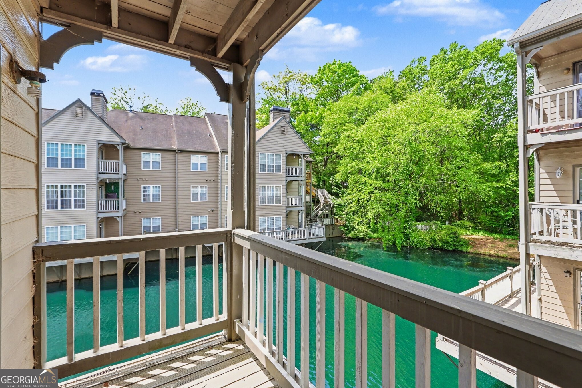 702 Mill Pond Drive SE