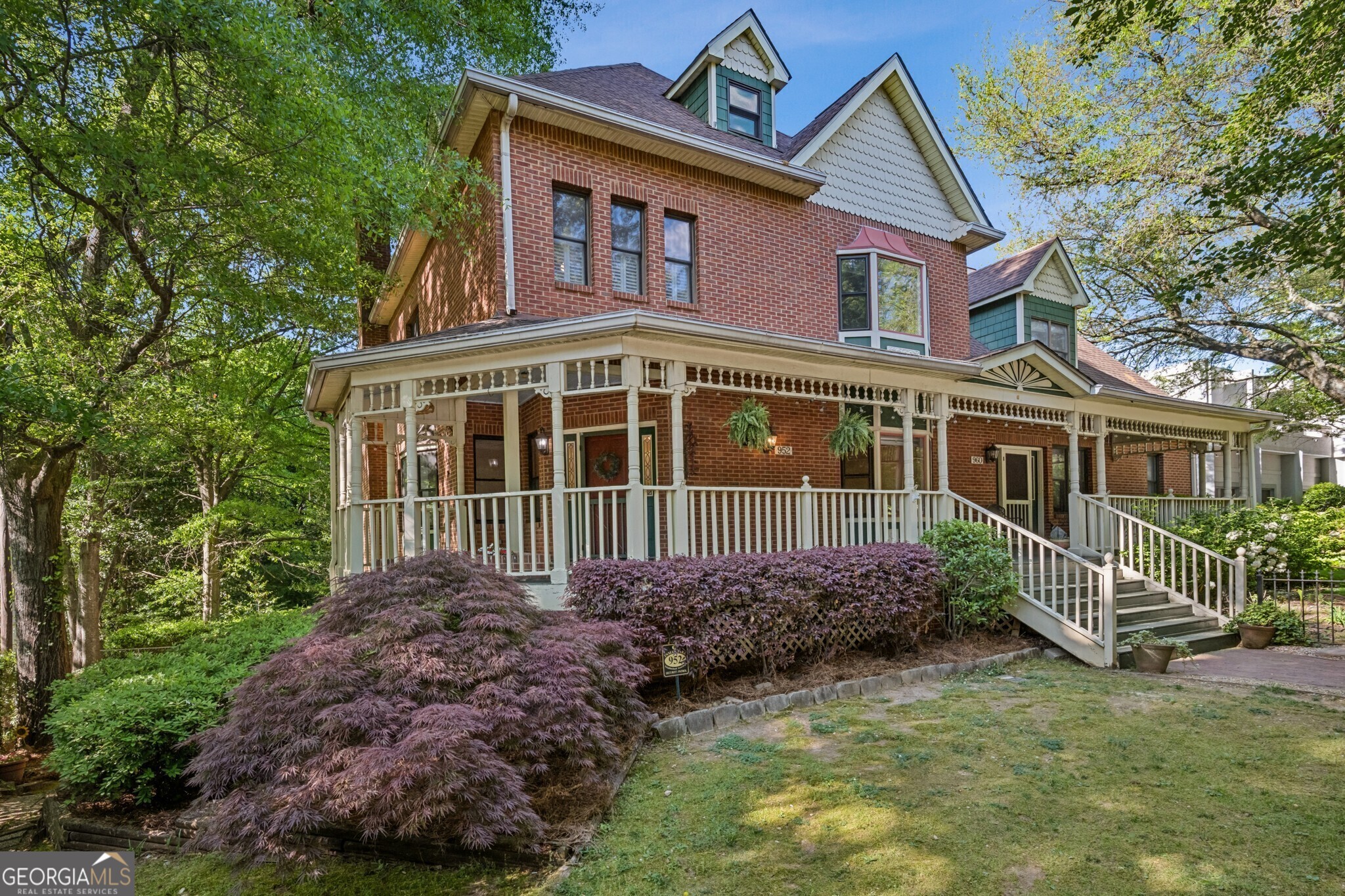 952 Edgewood Avenue NE