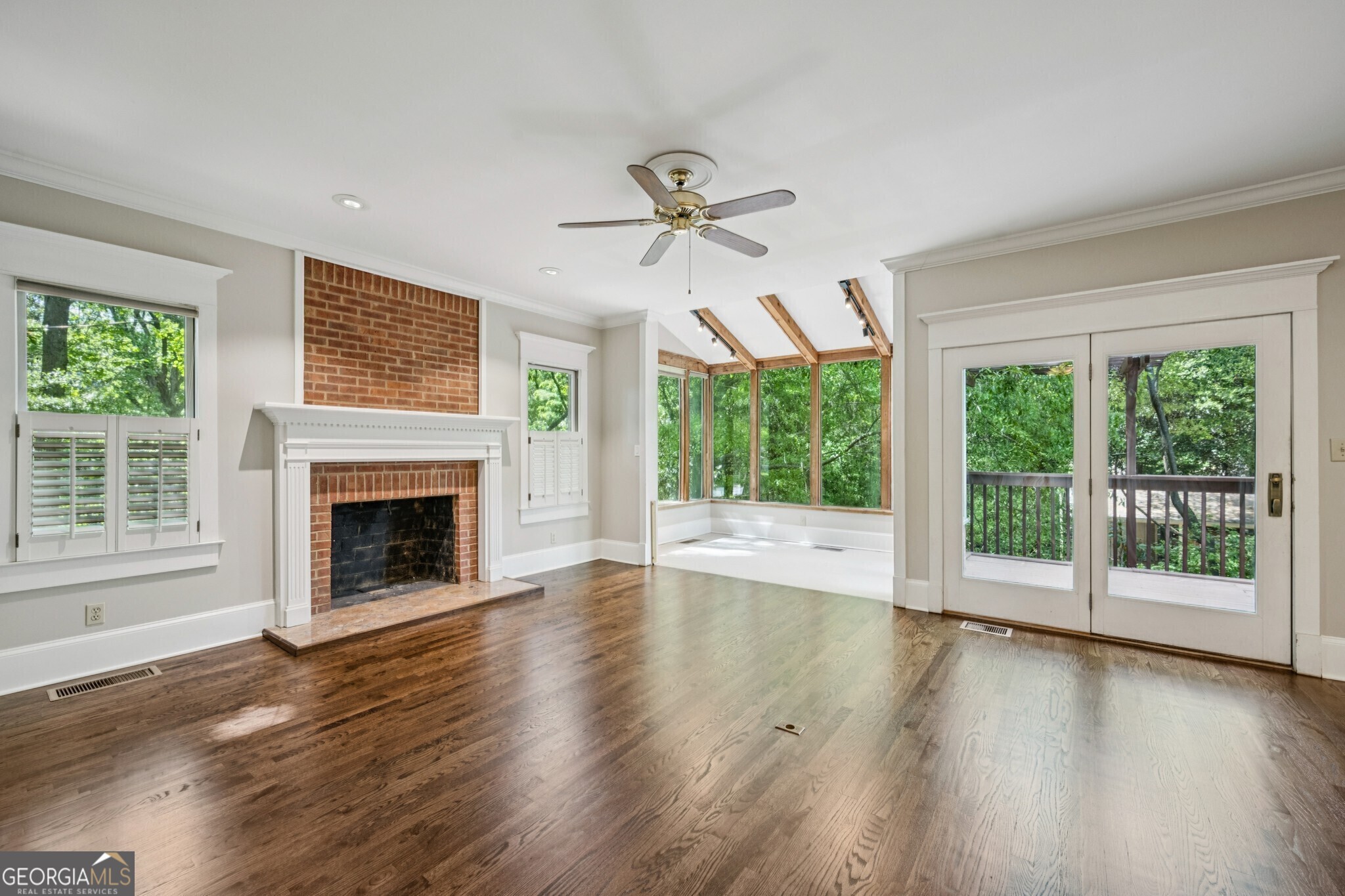 952 Edgewood Avenue NE