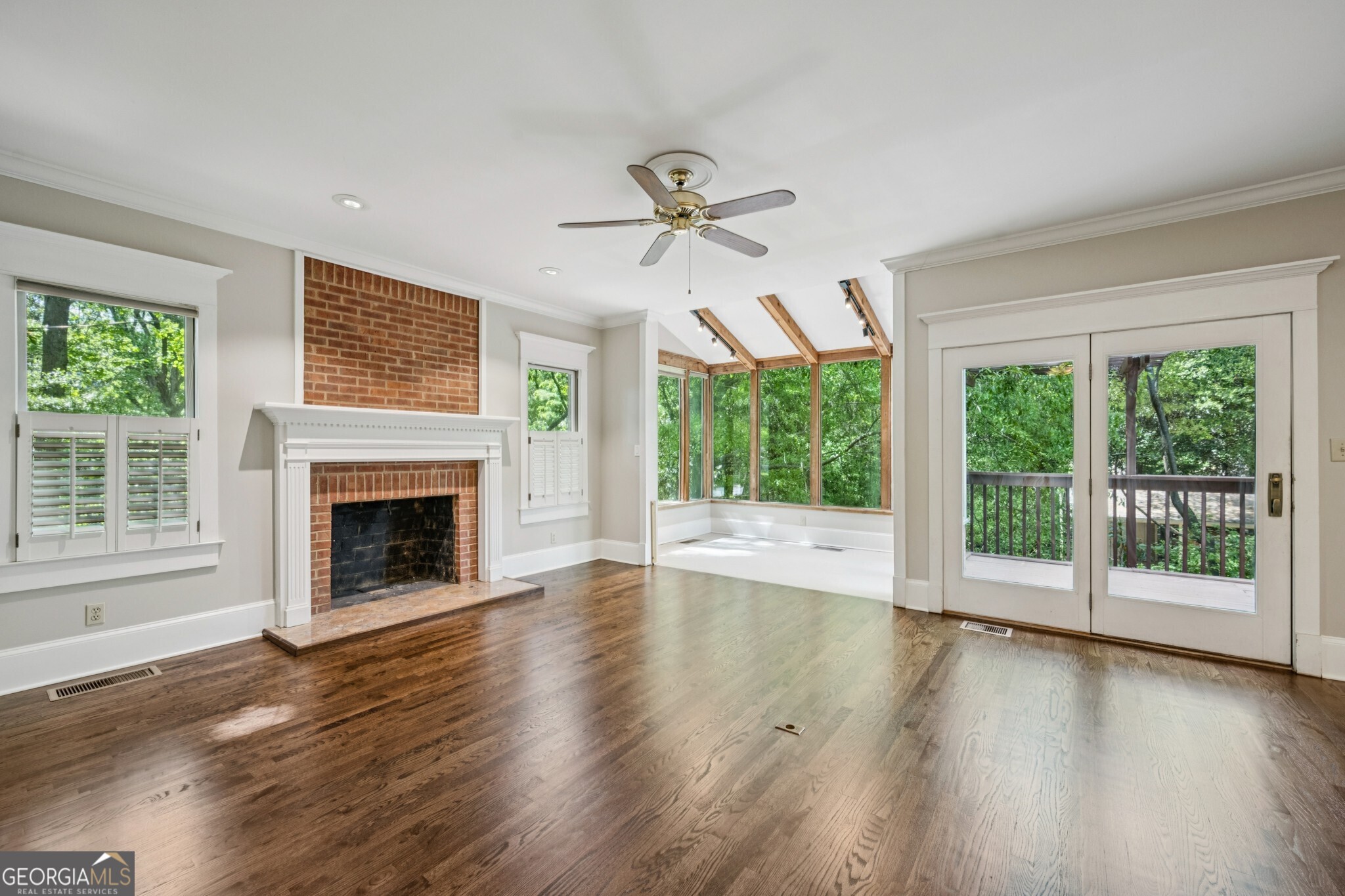 952 Edgewood Avenue NE