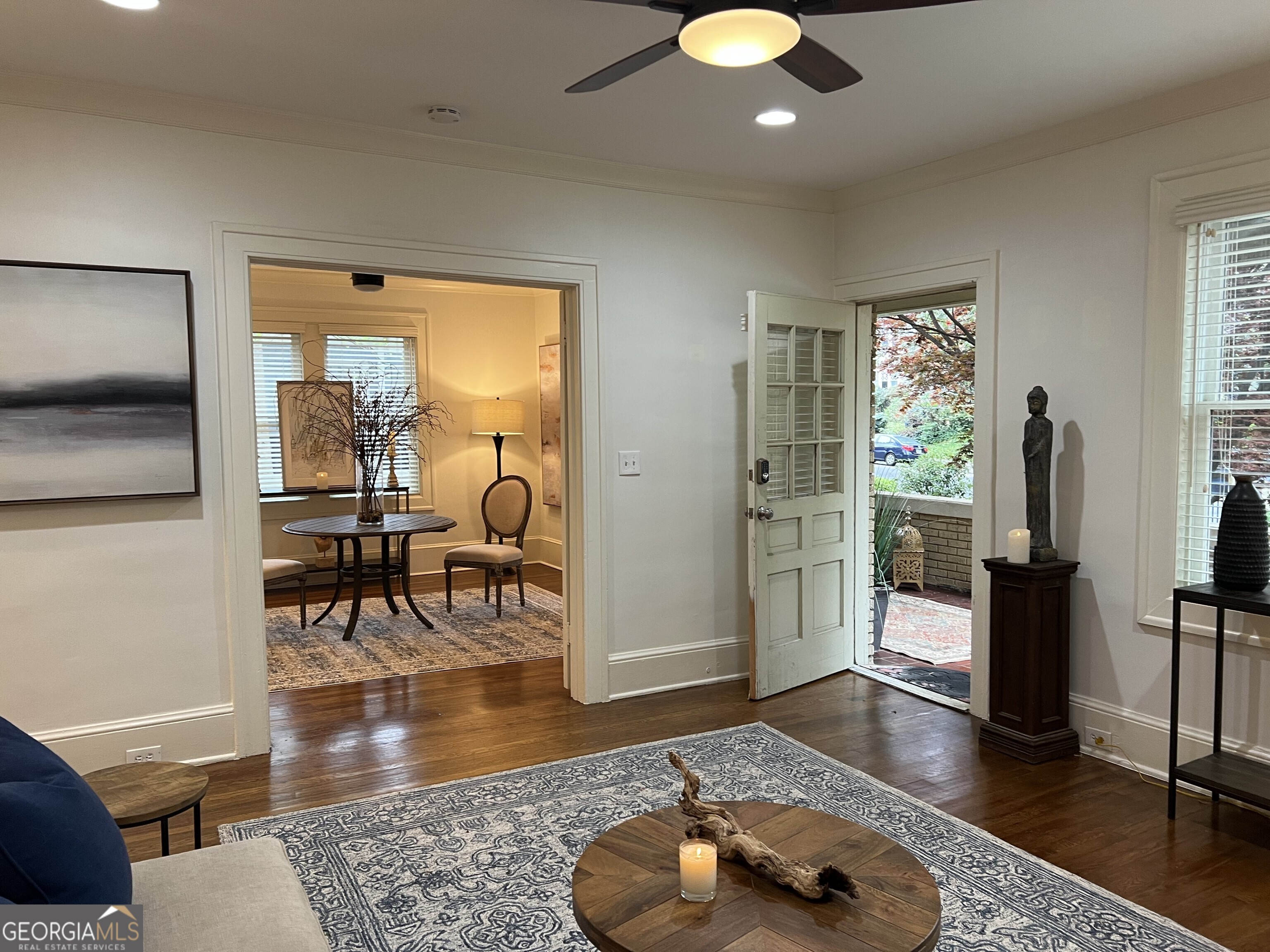 702A Myrtle Street NE