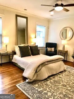 702A Myrtle Street NE