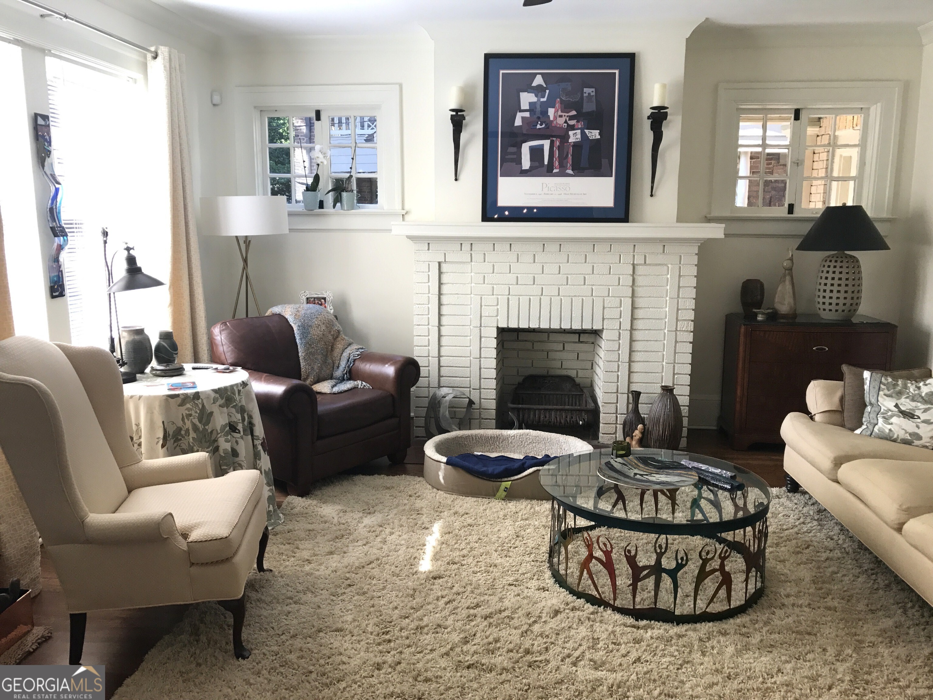 702A Myrtle Street NE