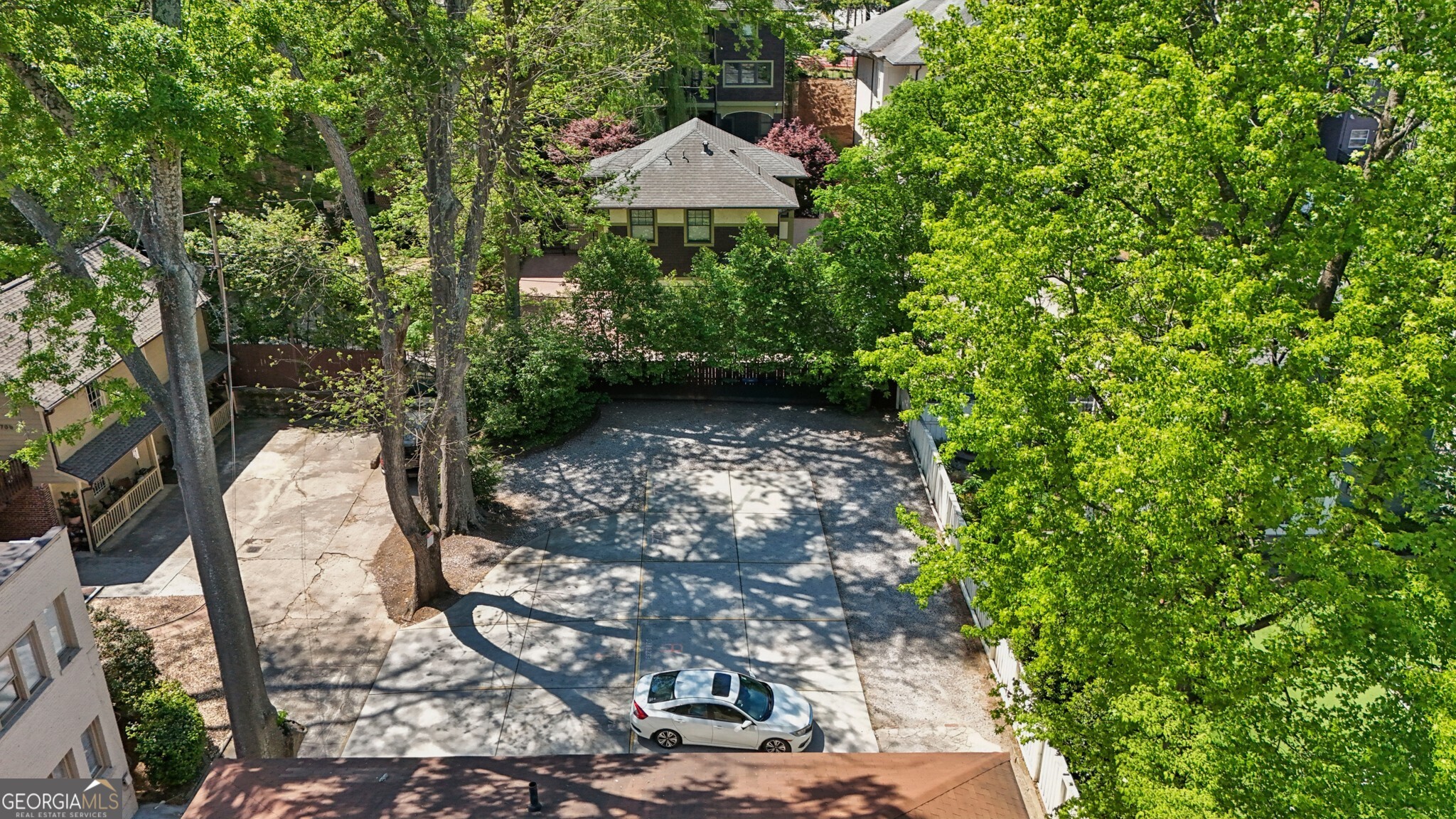 702A Myrtle Street NE