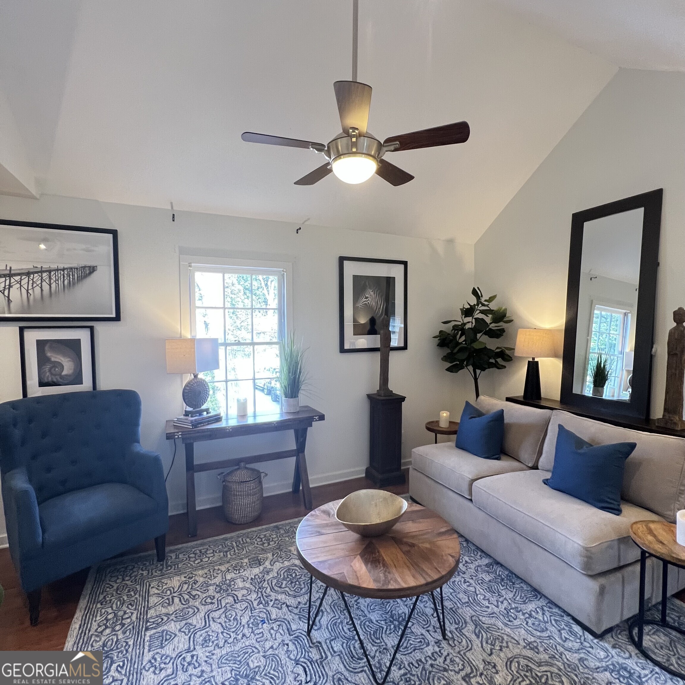 702 Myrtle Street NE