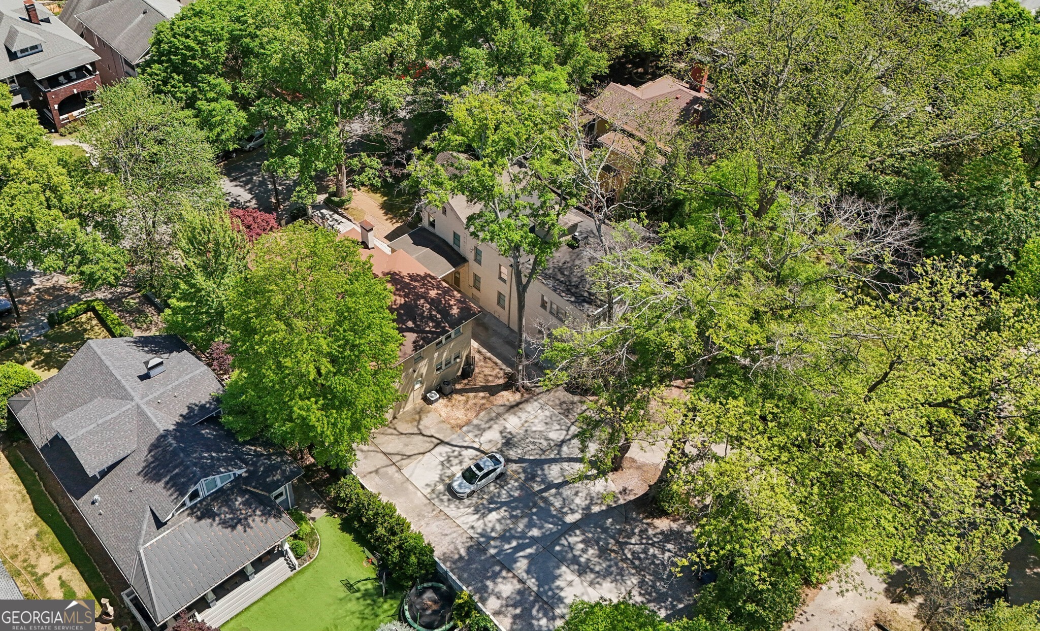 702 Myrtle Street NE