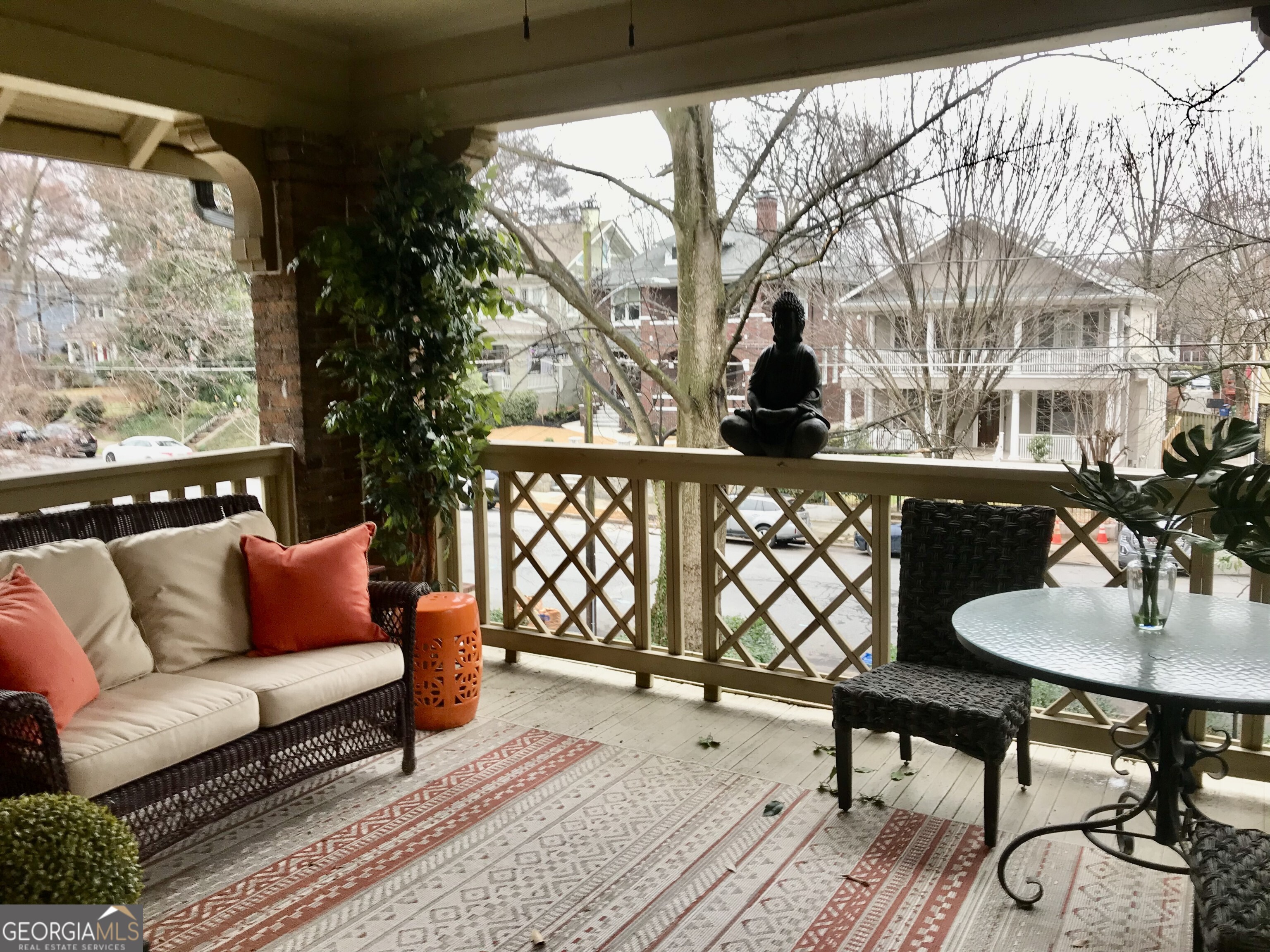 702 Myrtle Street NE