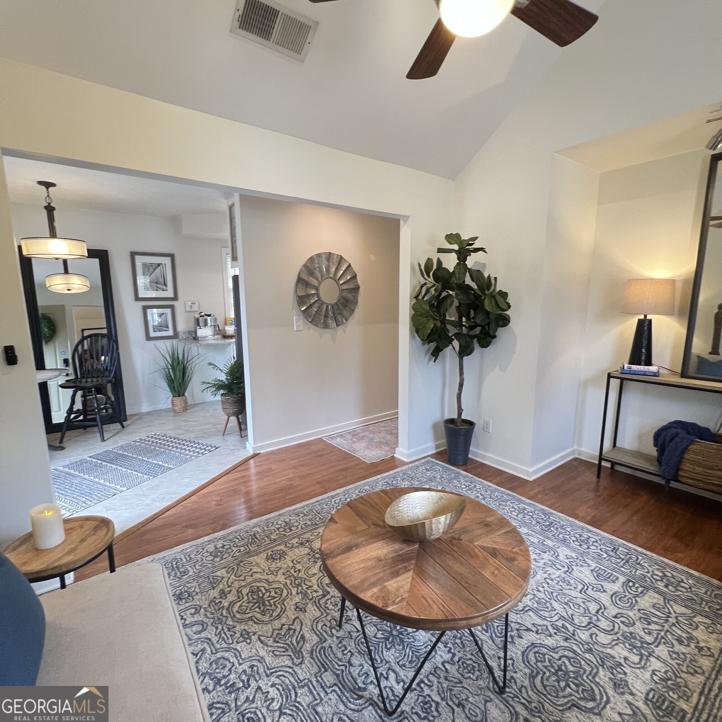 702 Myrtle Street NE