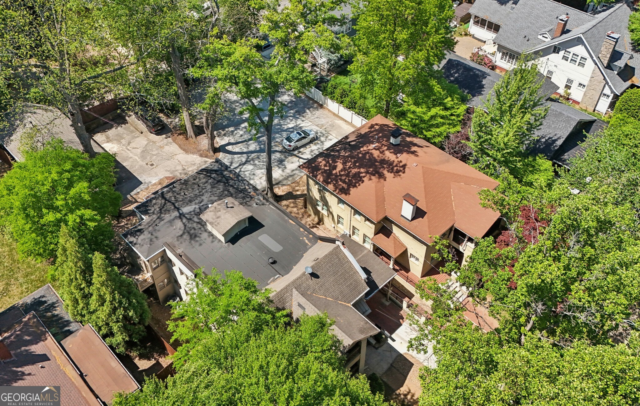 702 Myrtle Street NE