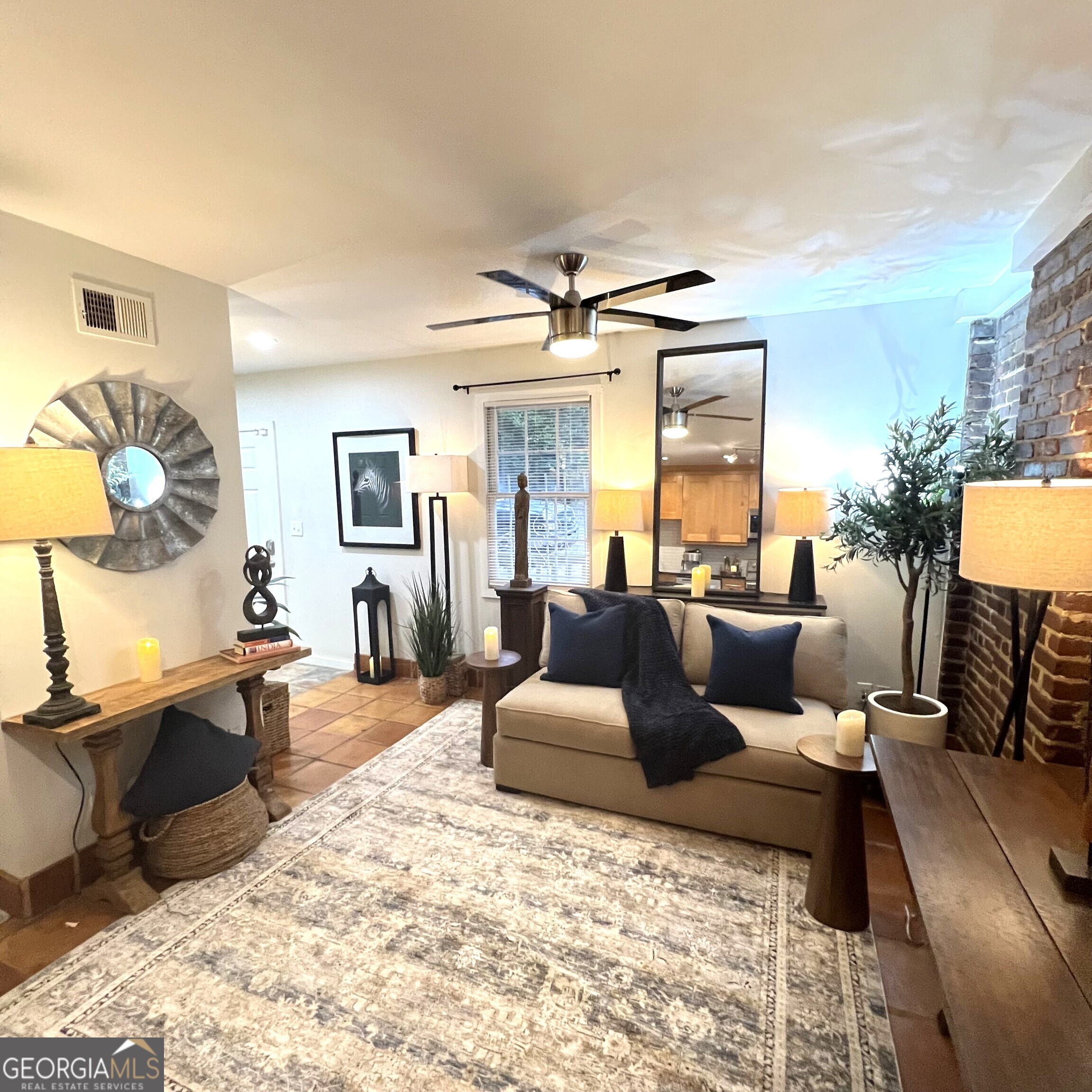 702 Myrtle Street NE