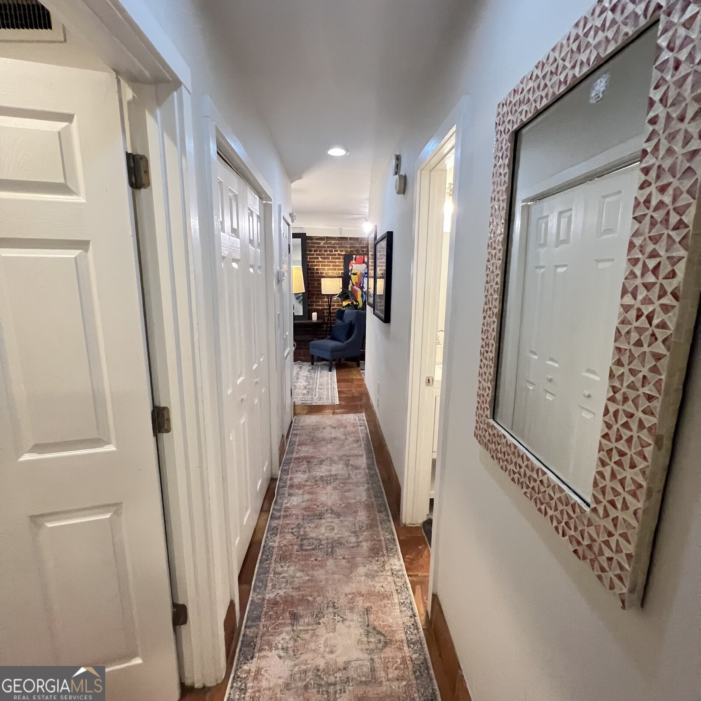 702 Myrtle Street NE