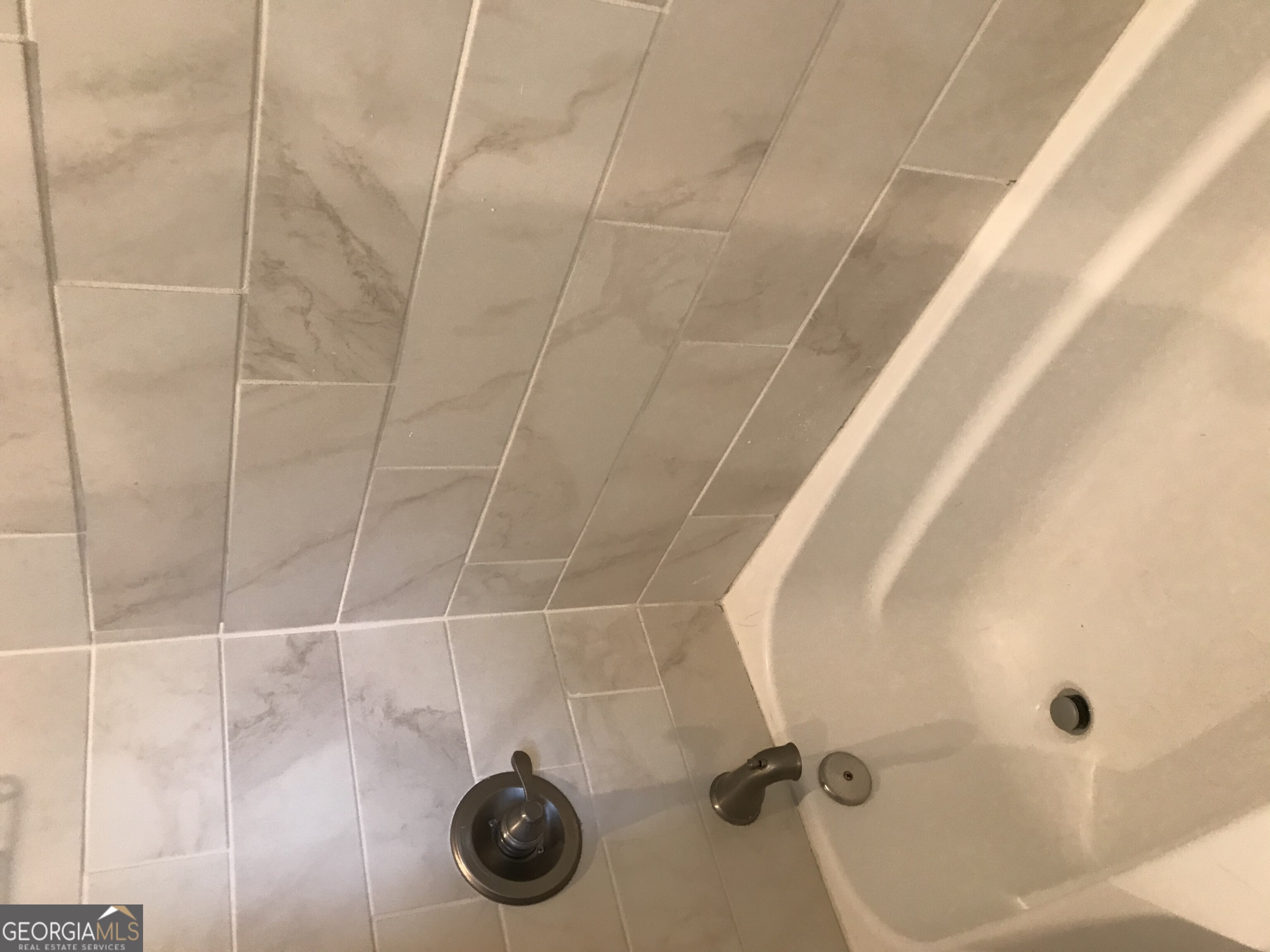 702 Myrtle Street NE