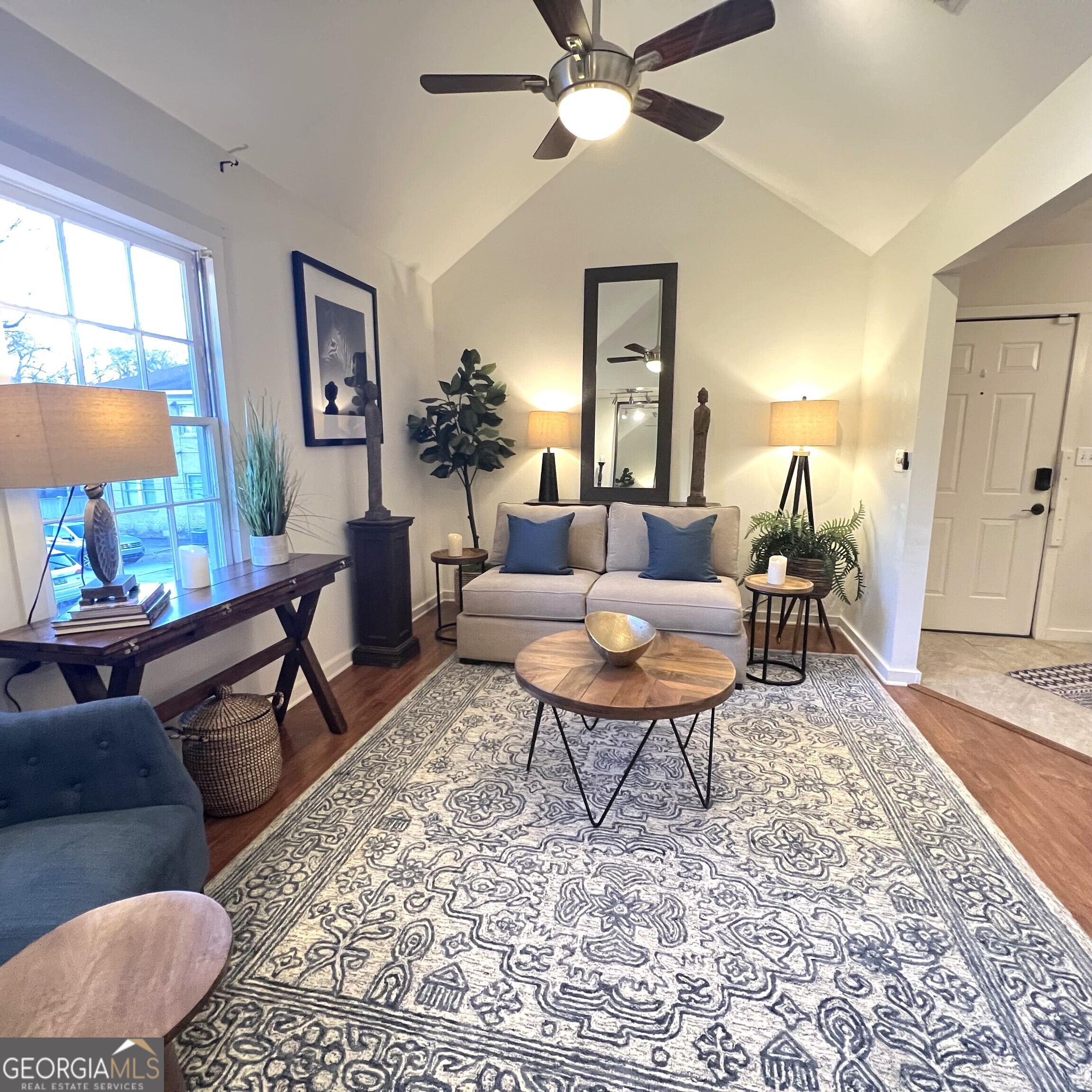 702 Myrtle Street NE