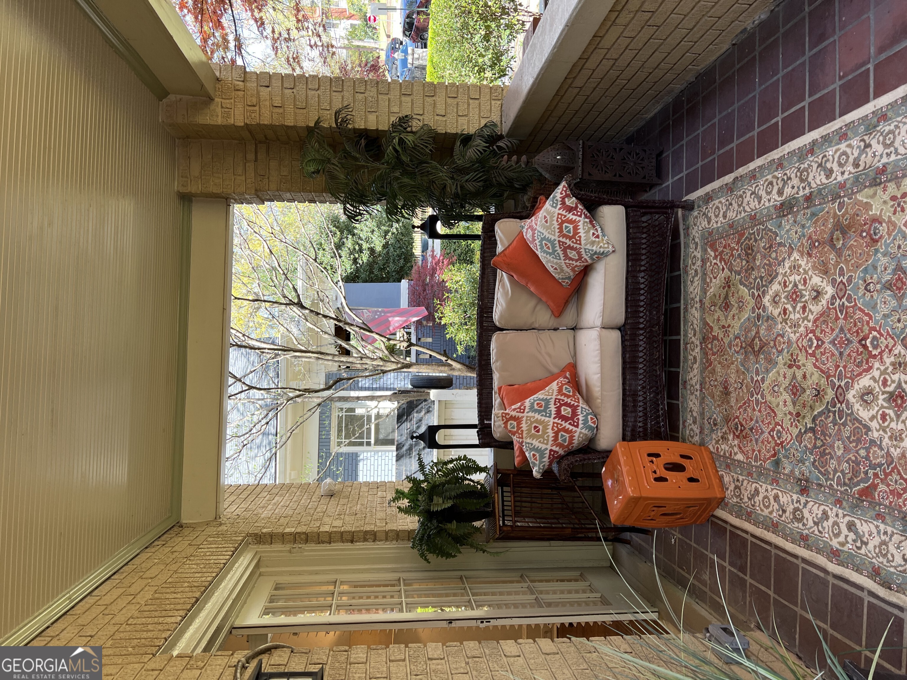 708 Myrtle Street NE