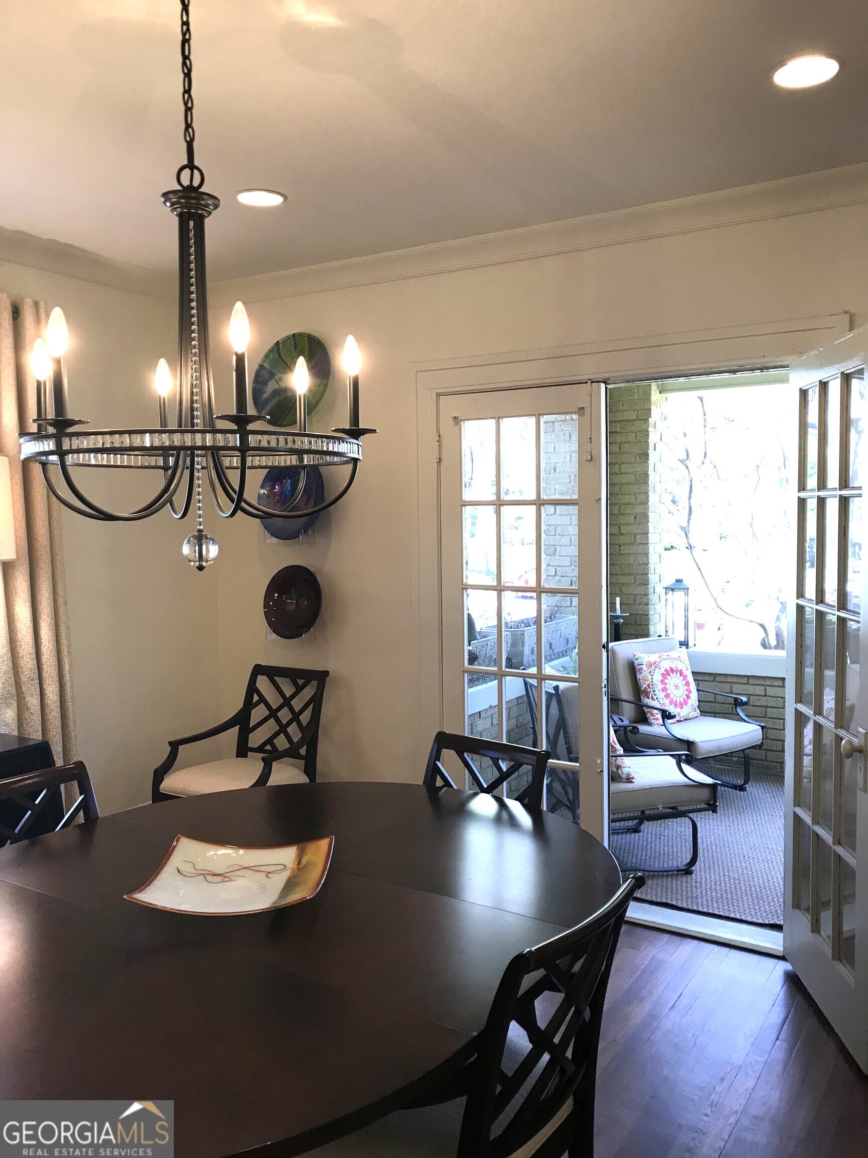 708 Myrtle Street NE