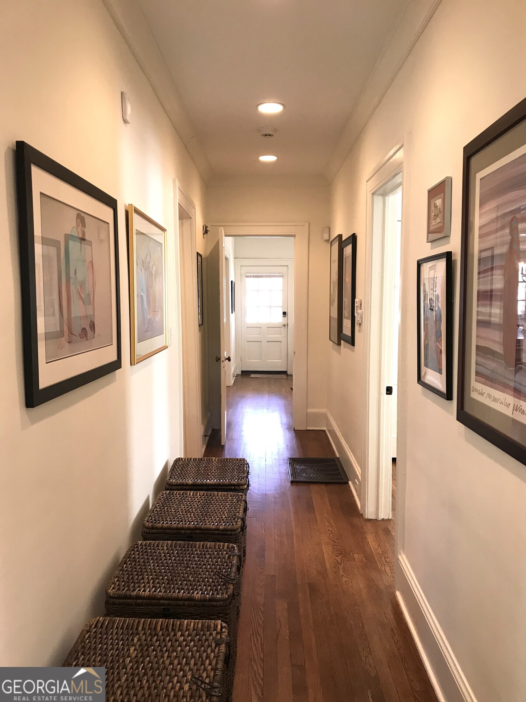 708 Myrtle Street NE