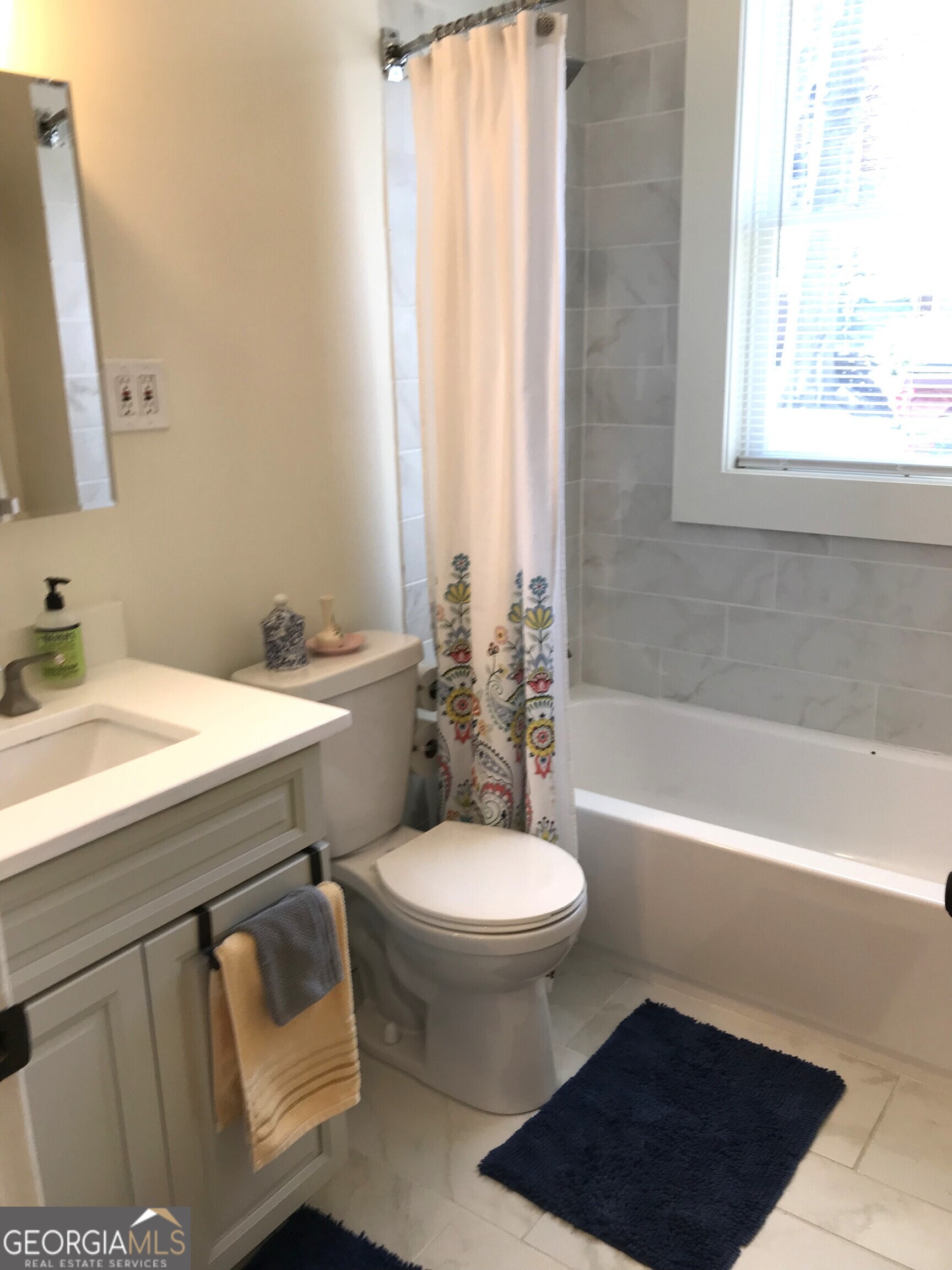 708 Myrtle Street NE