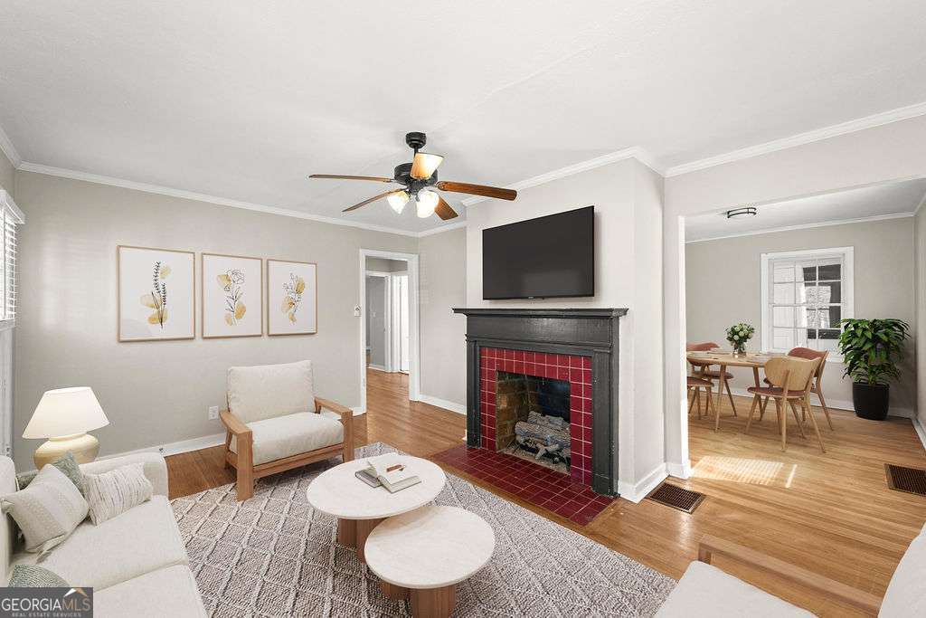 152 1st Street SW