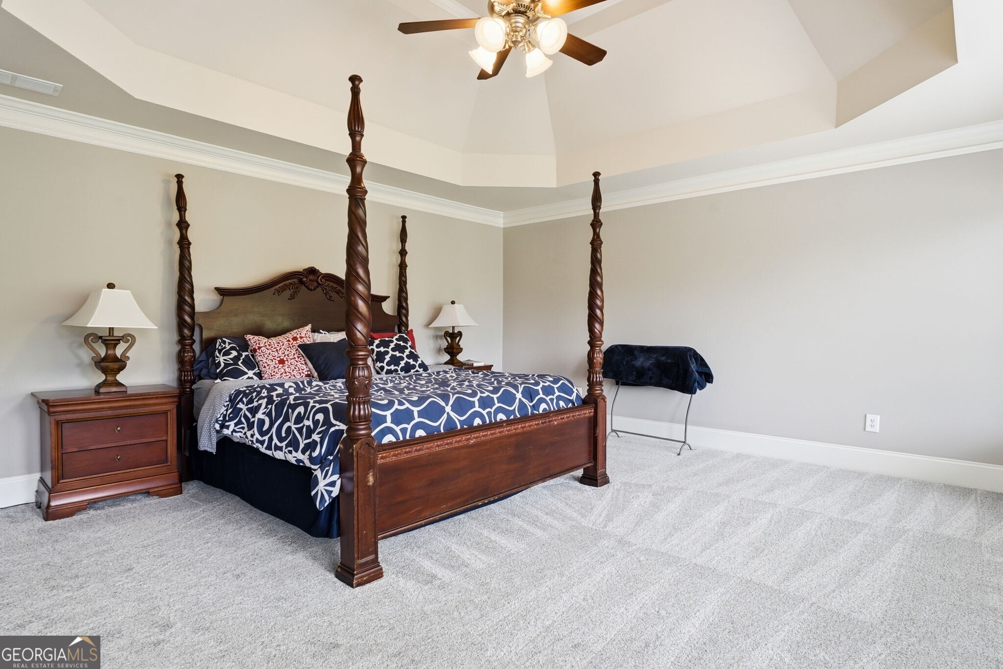 2718 Henderson Summit