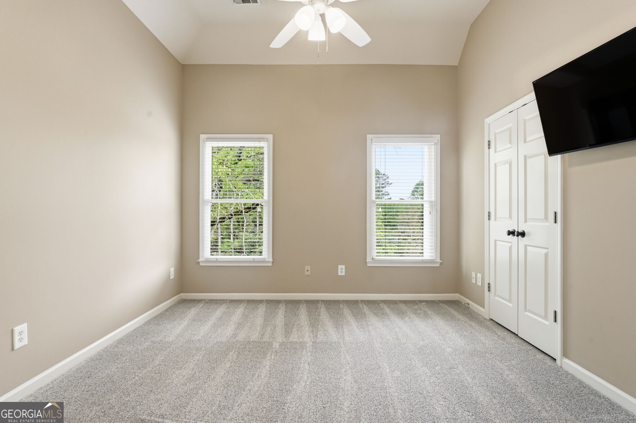 2718 Henderson Summit