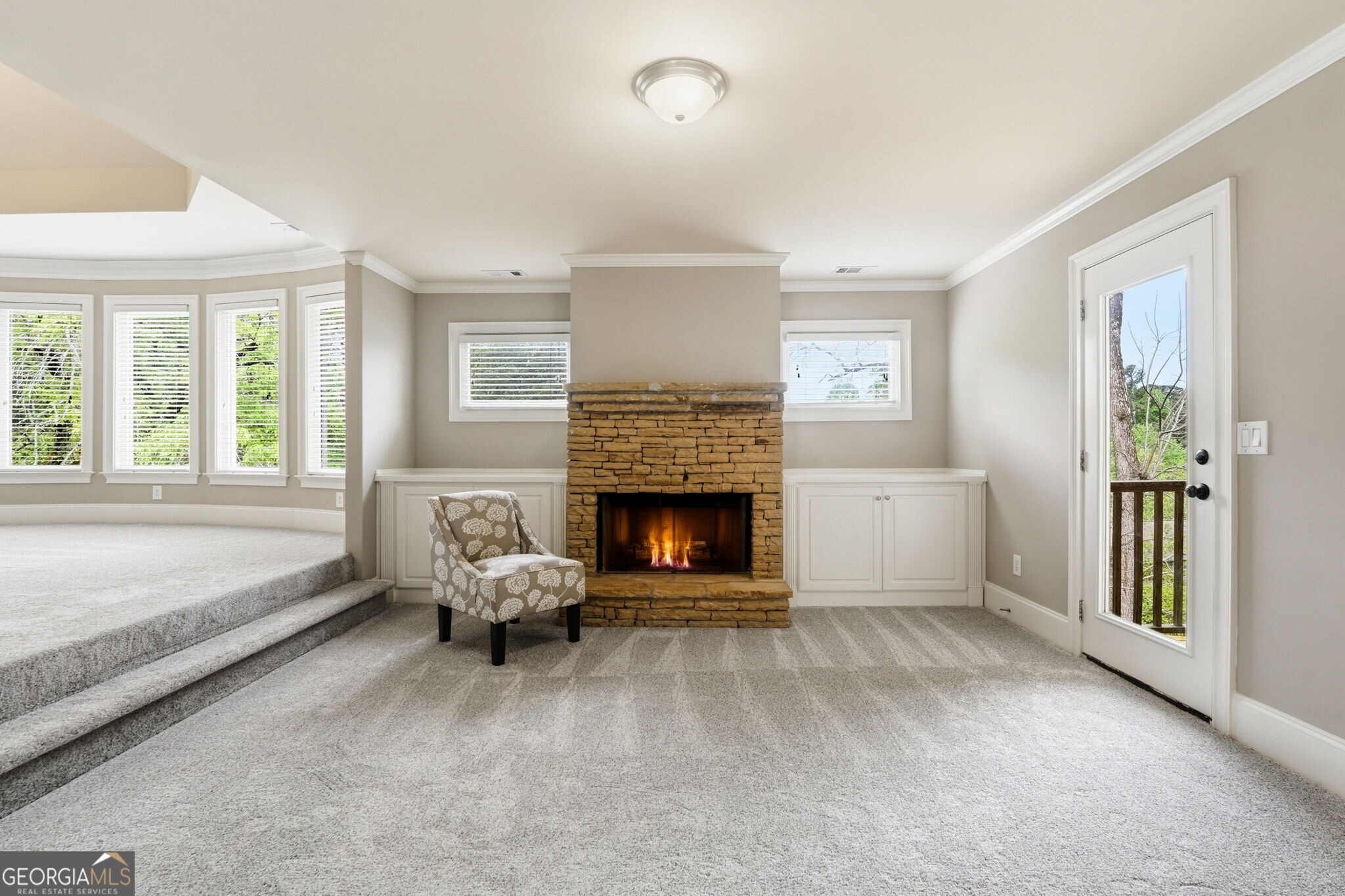 2718 Henderson Summit