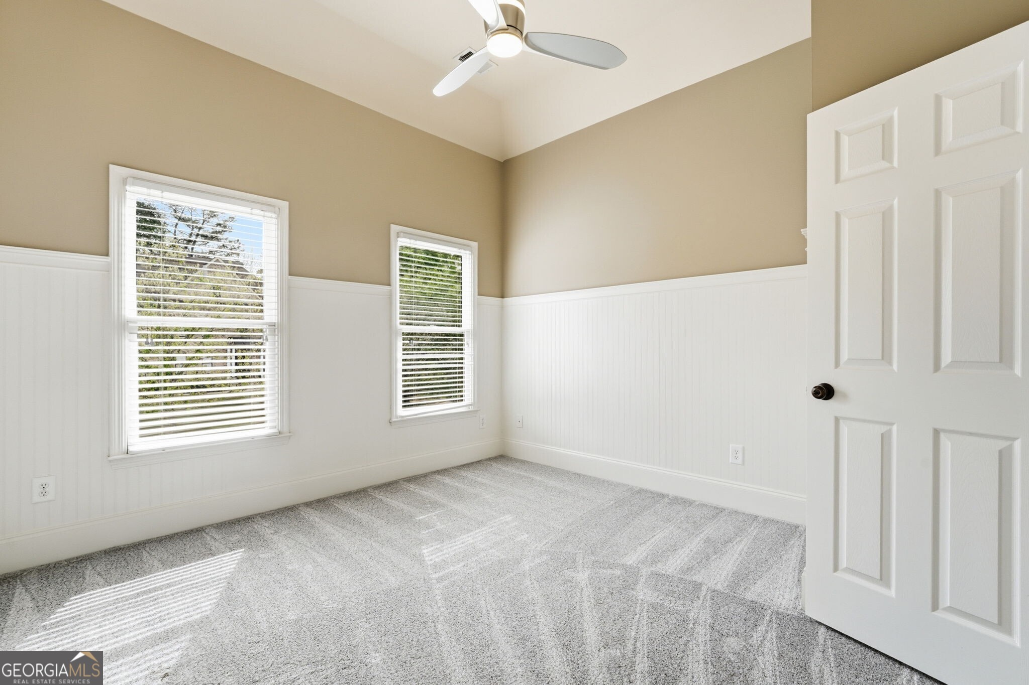 2718 Henderson Summit