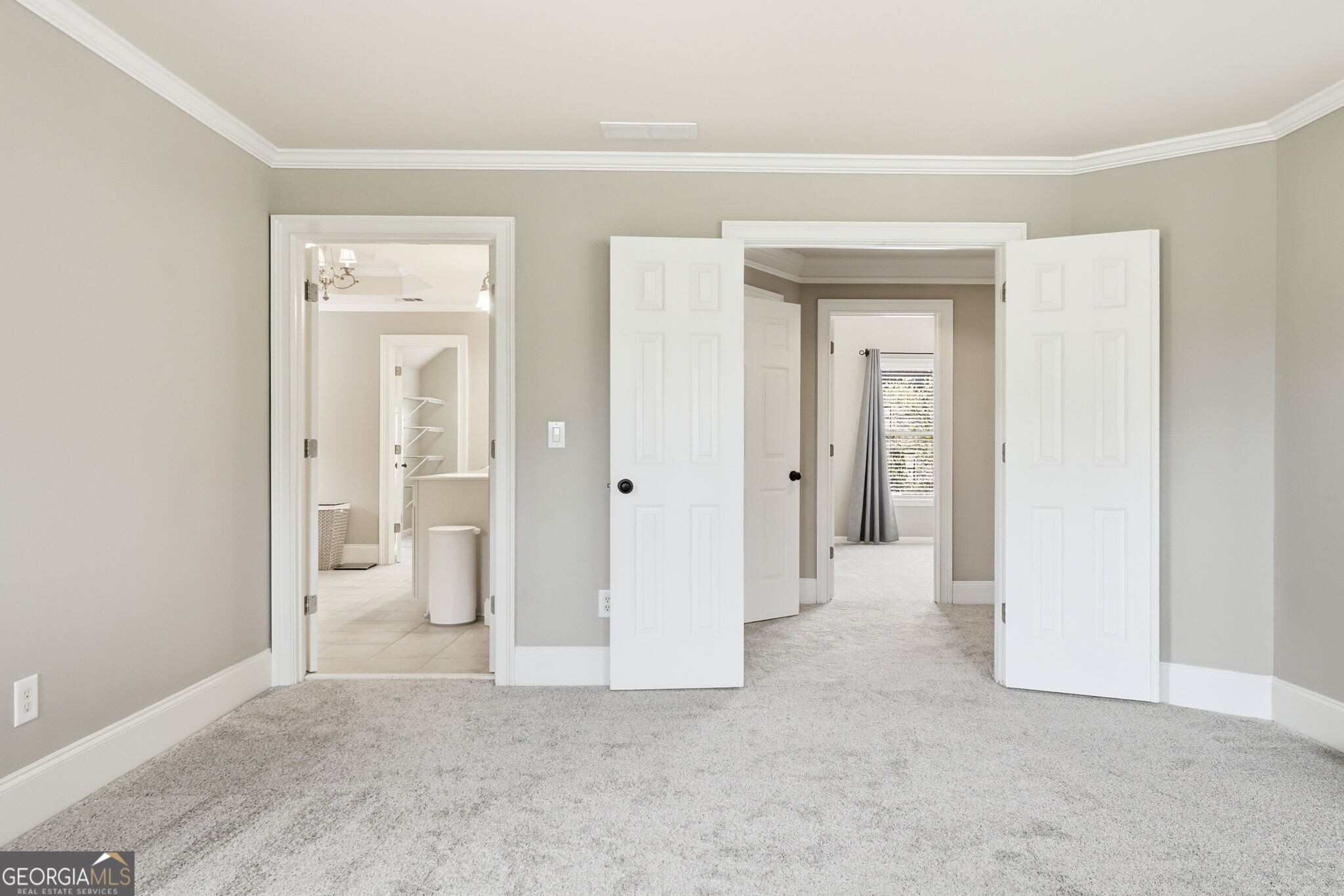 2718 Henderson Summit