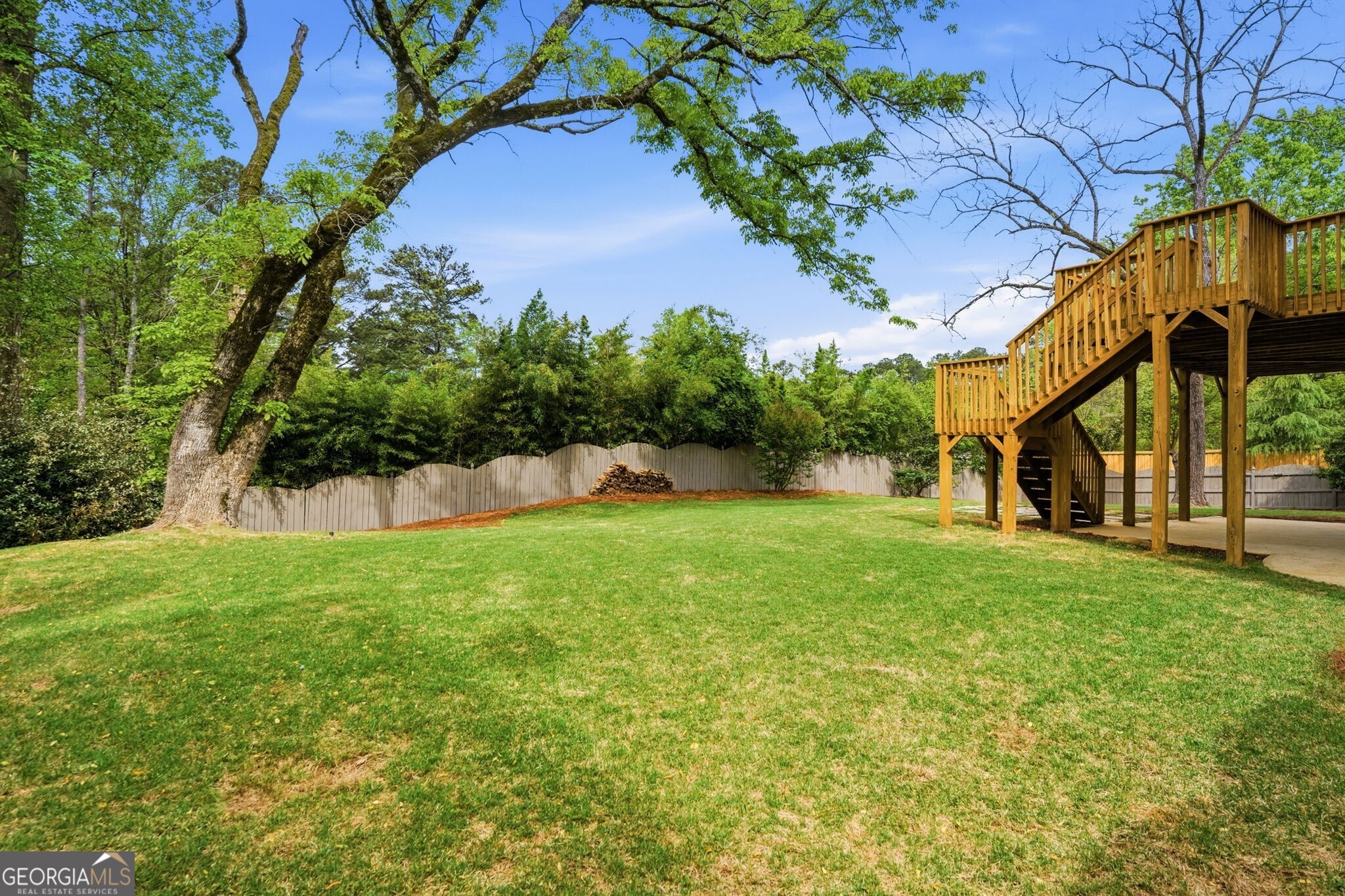 2718 Henderson Summit