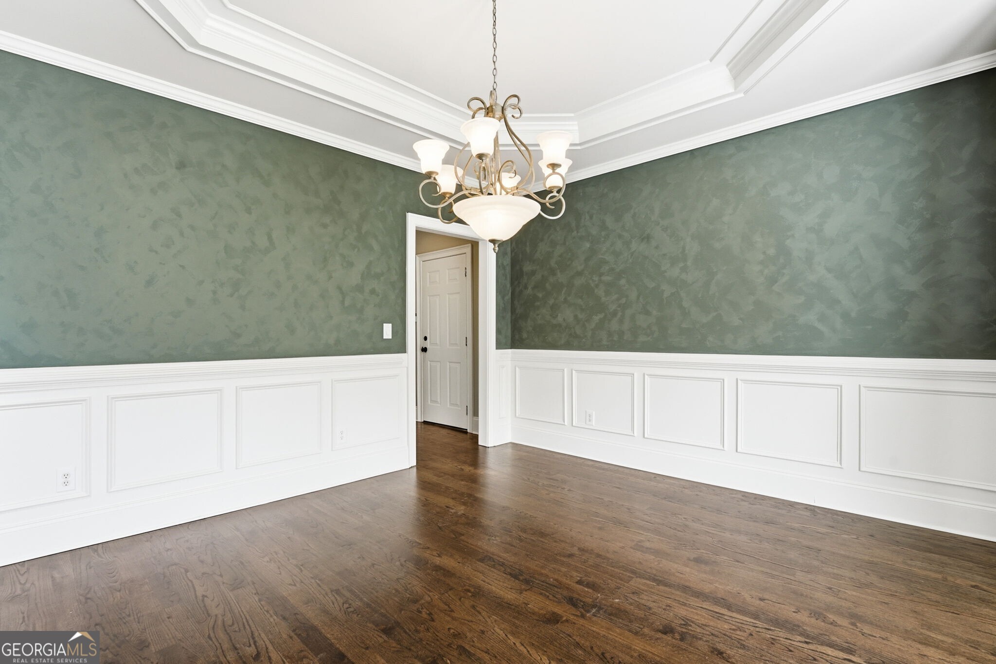 2718 Henderson Summit