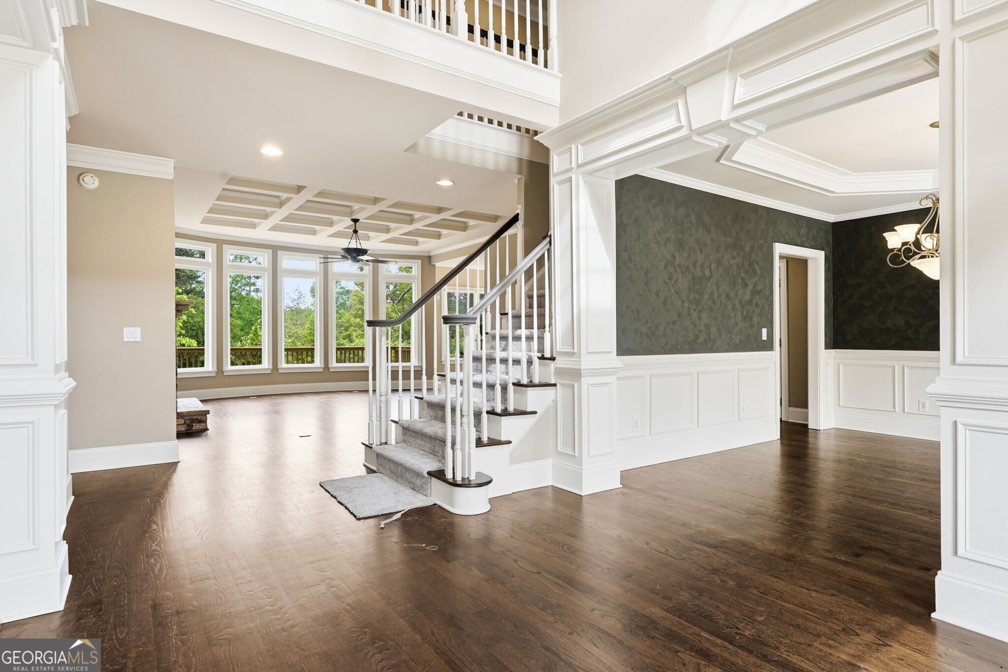 2718 Henderson Summit