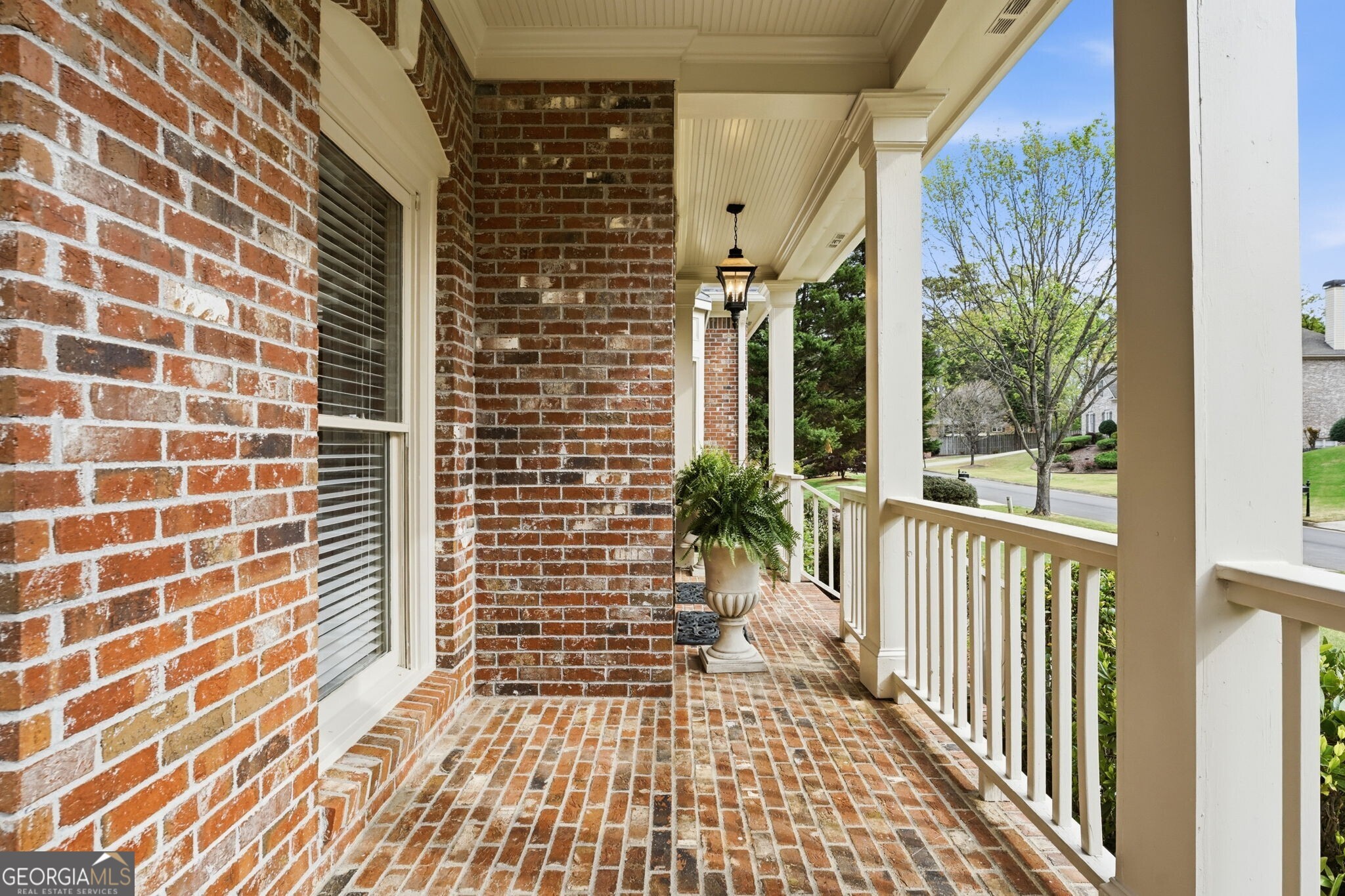 2718 Henderson Summit