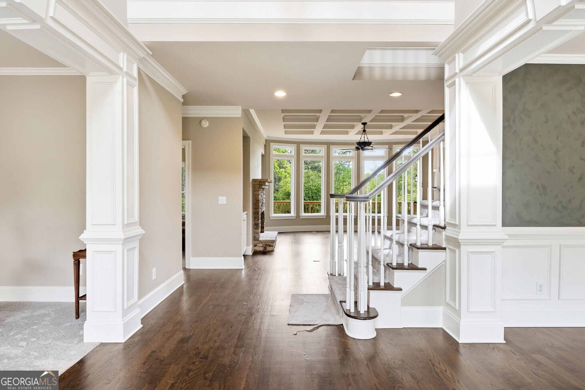 2718 Henderson Summit