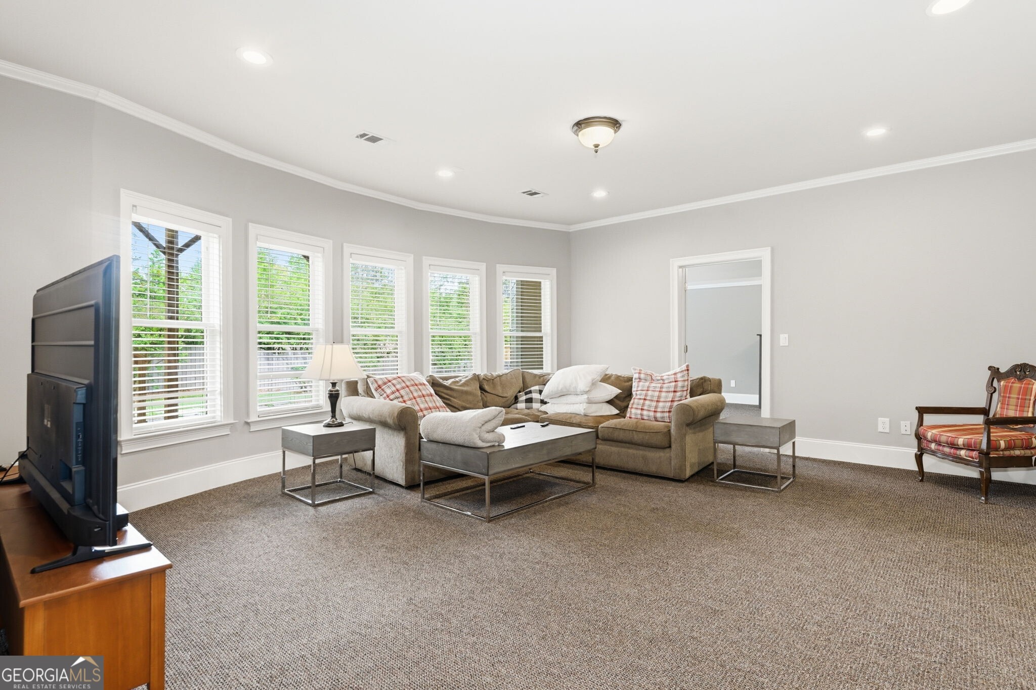 2718 Henderson Summit