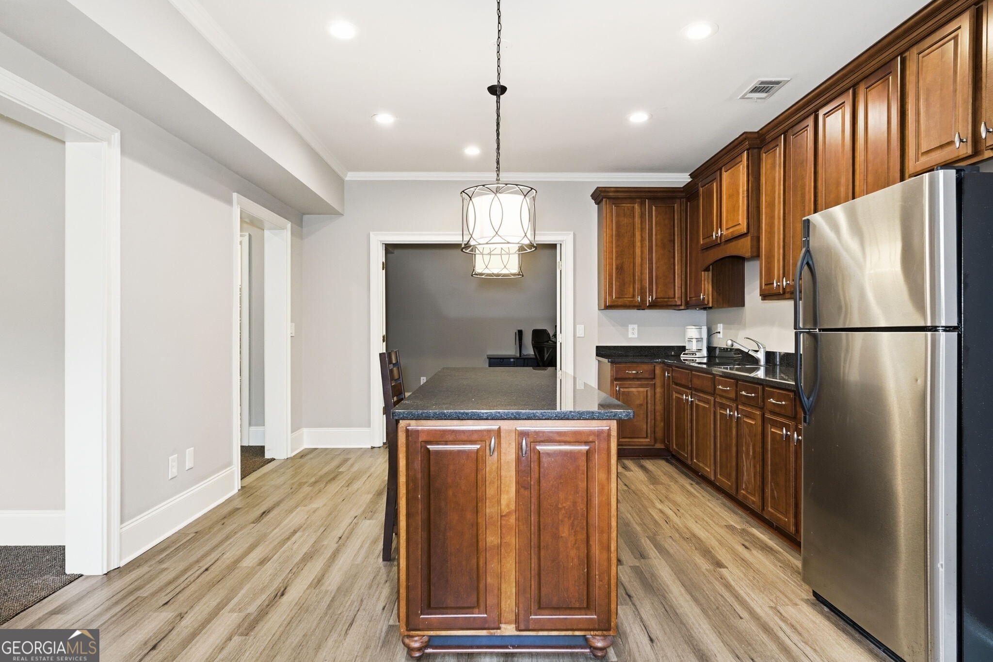 2718 Henderson Summit