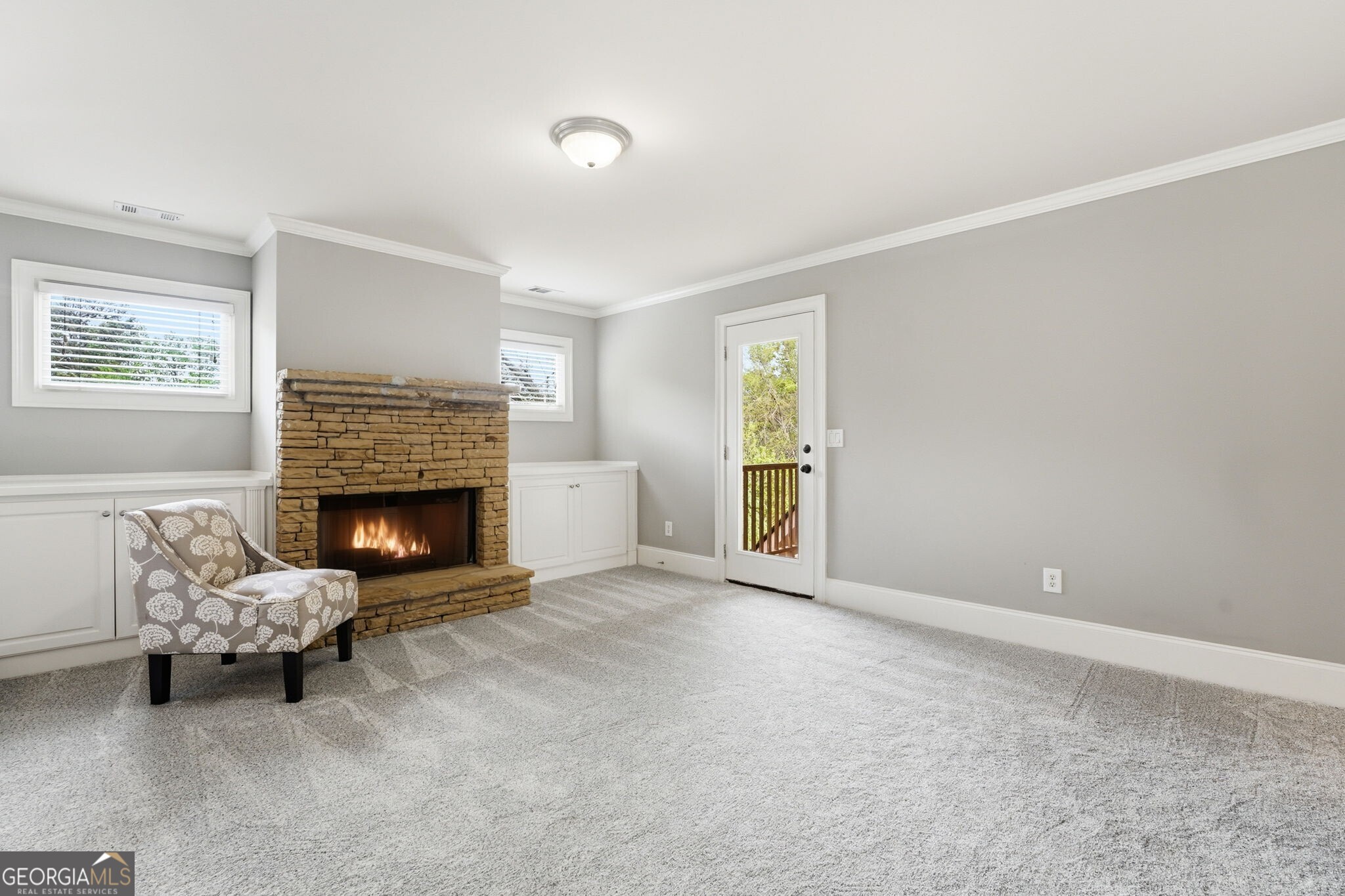 2718 Henderson Summit