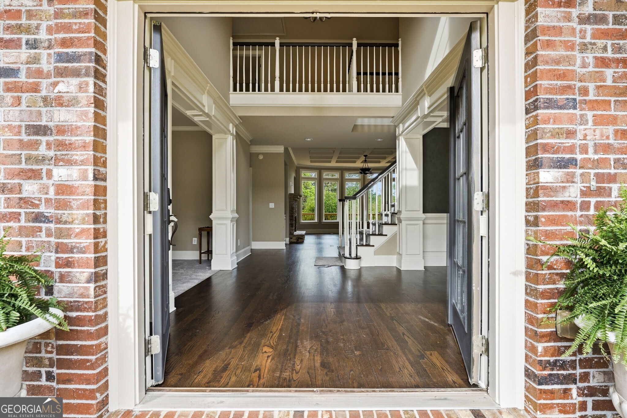 2718 Henderson Summit