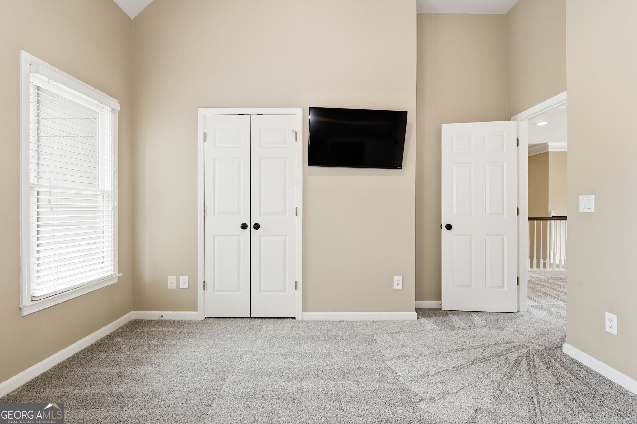 2718 Henderson Summit