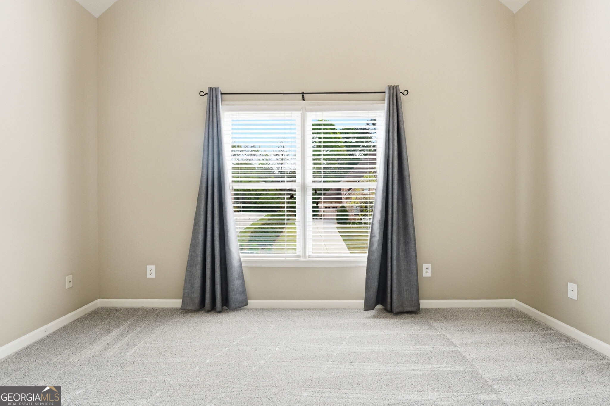 2718 Henderson Summit