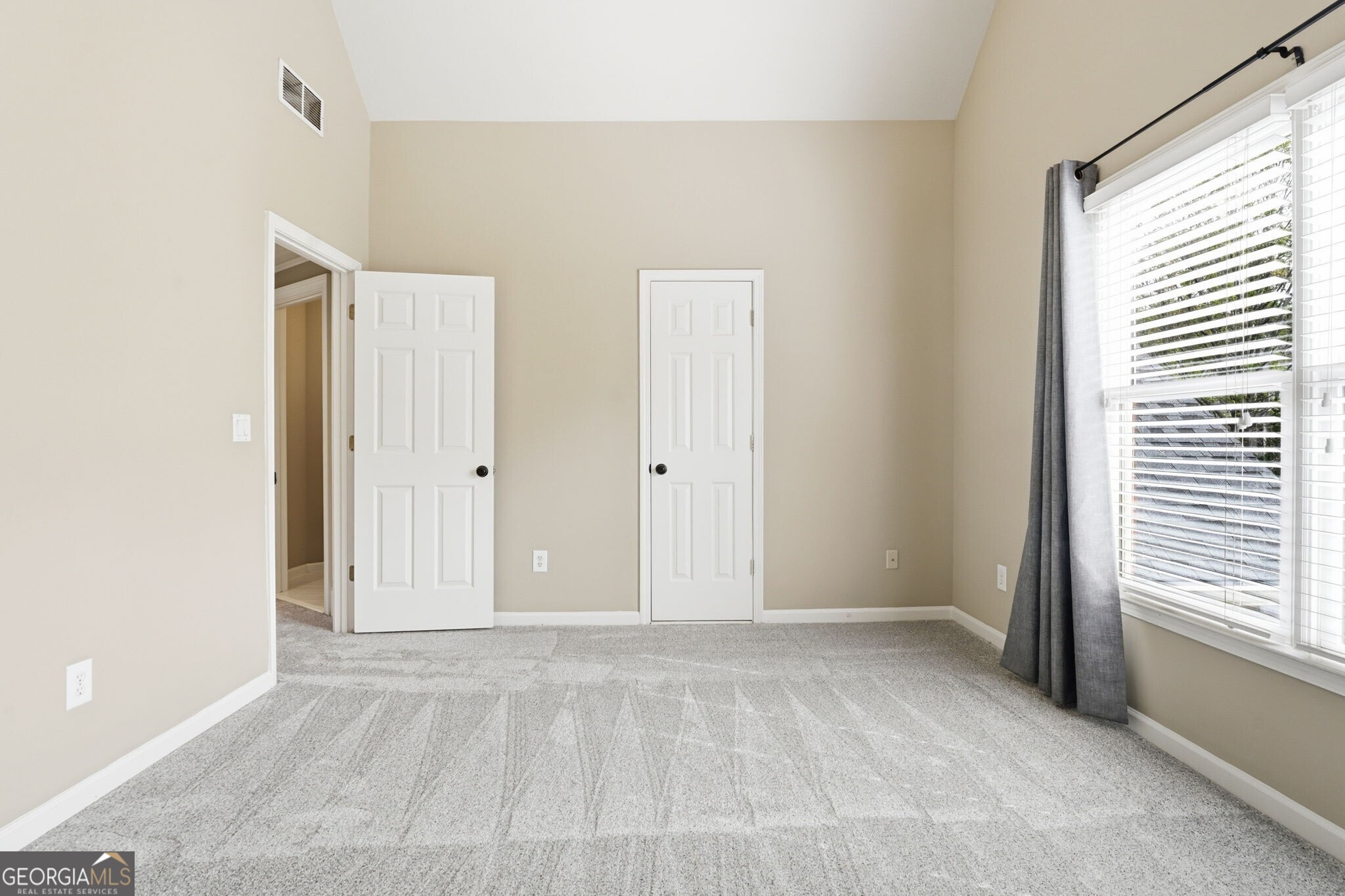 2718 Henderson Summit