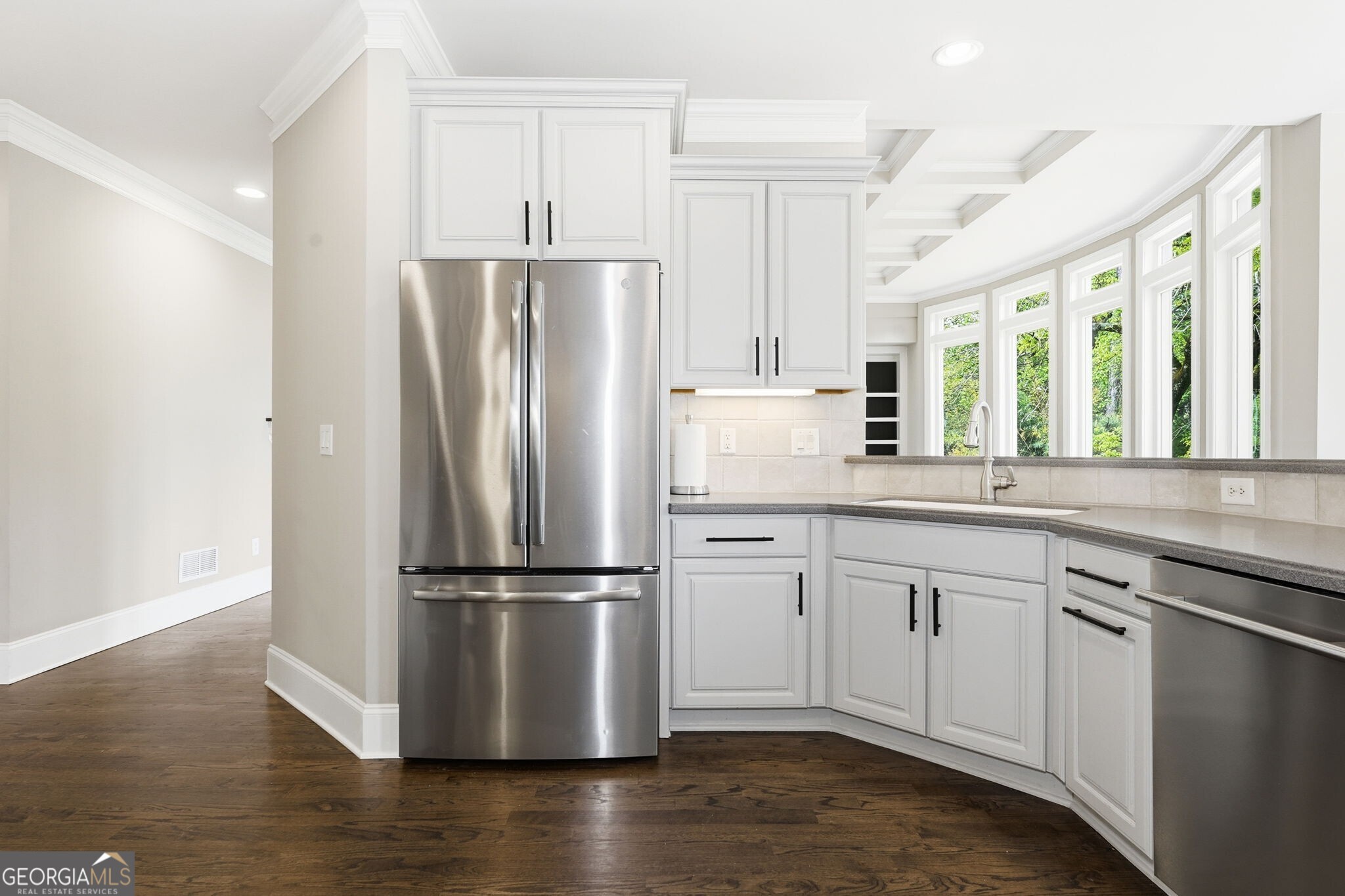 2718 Henderson Summit