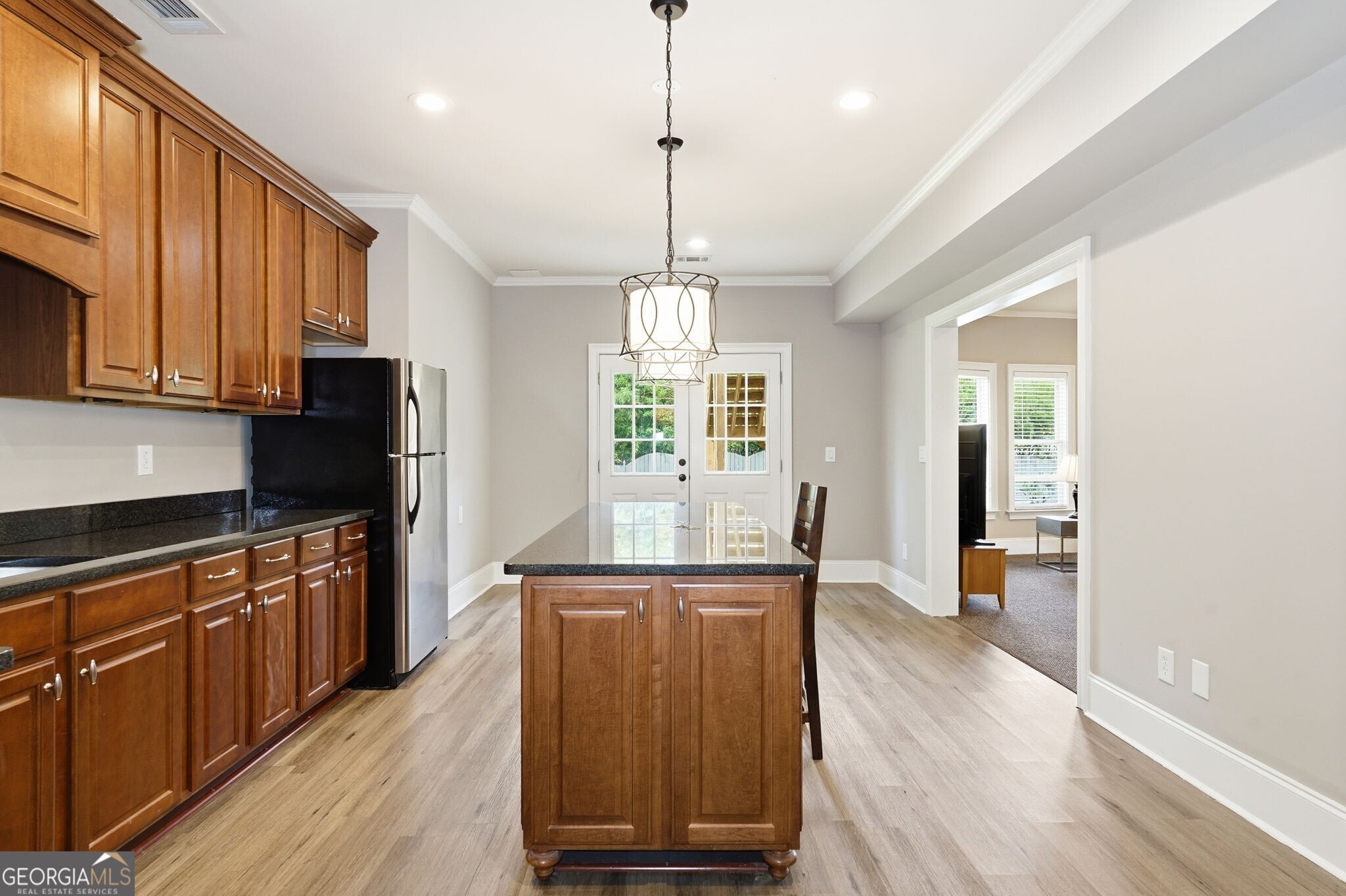 2718 Henderson Summit