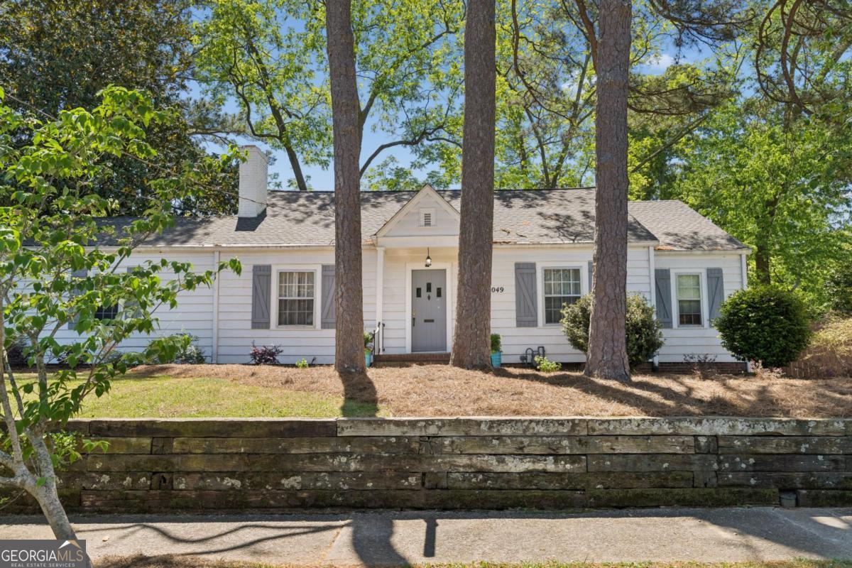 2049 Tuxedo Avenue NE