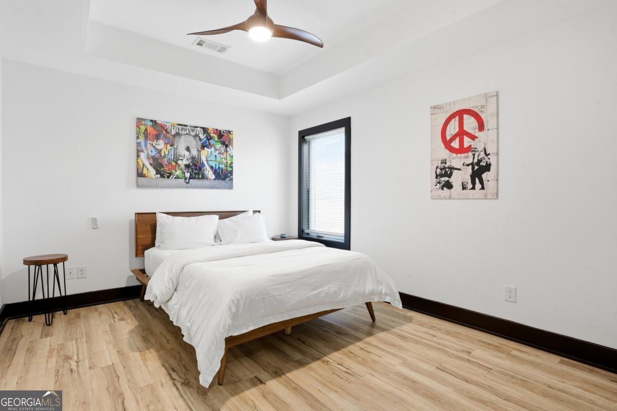 1076 Center Street NW