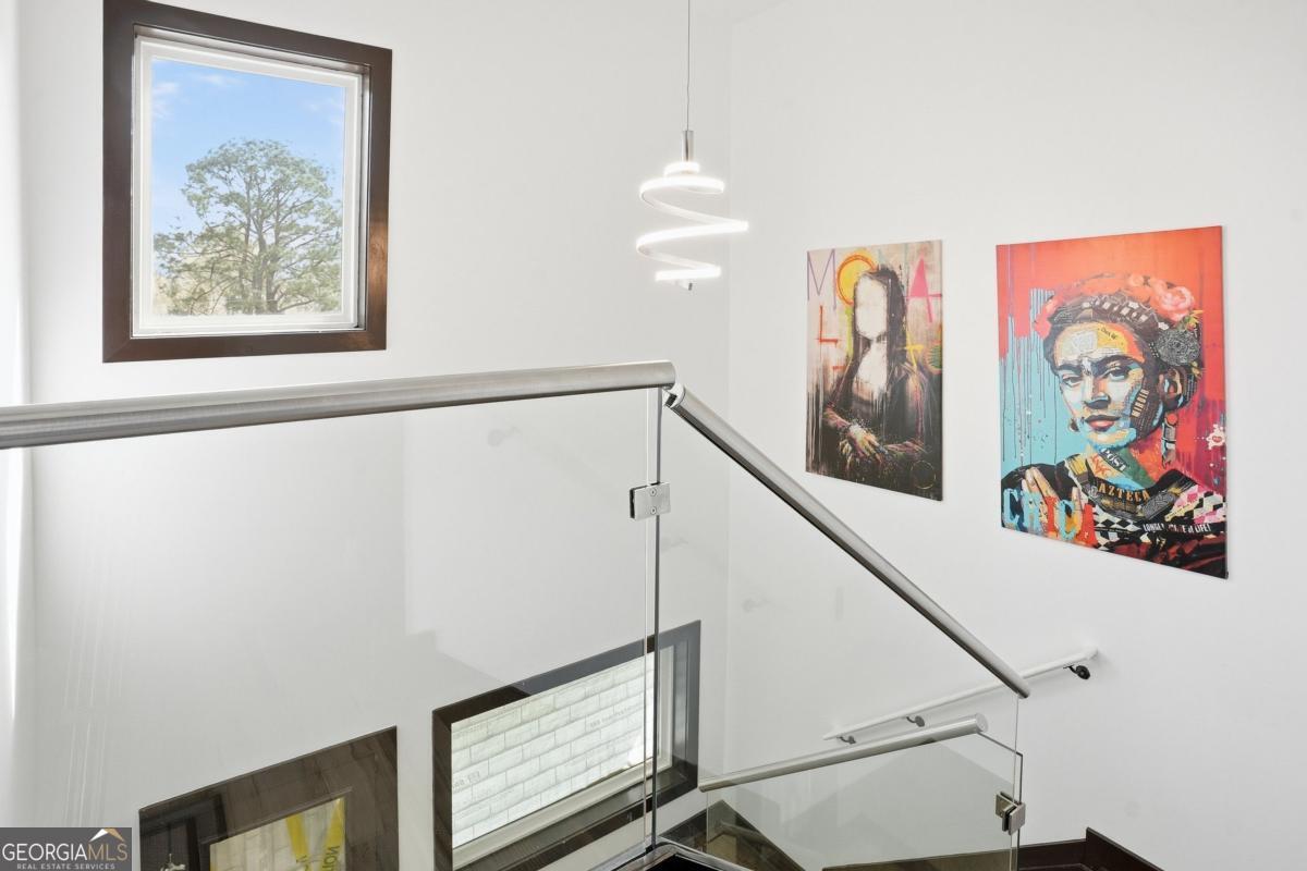 1076 Center Street NW