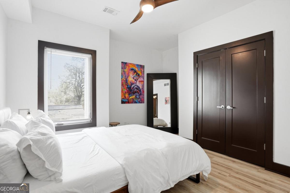 1076 Center Street NW