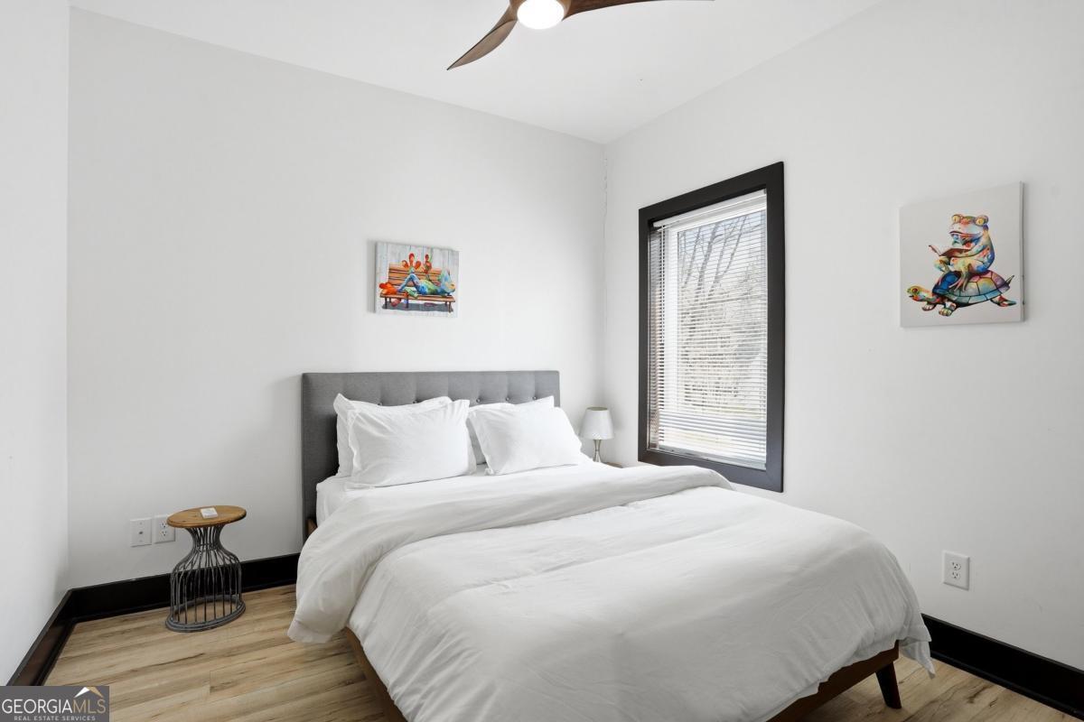 1076 Center Street NW