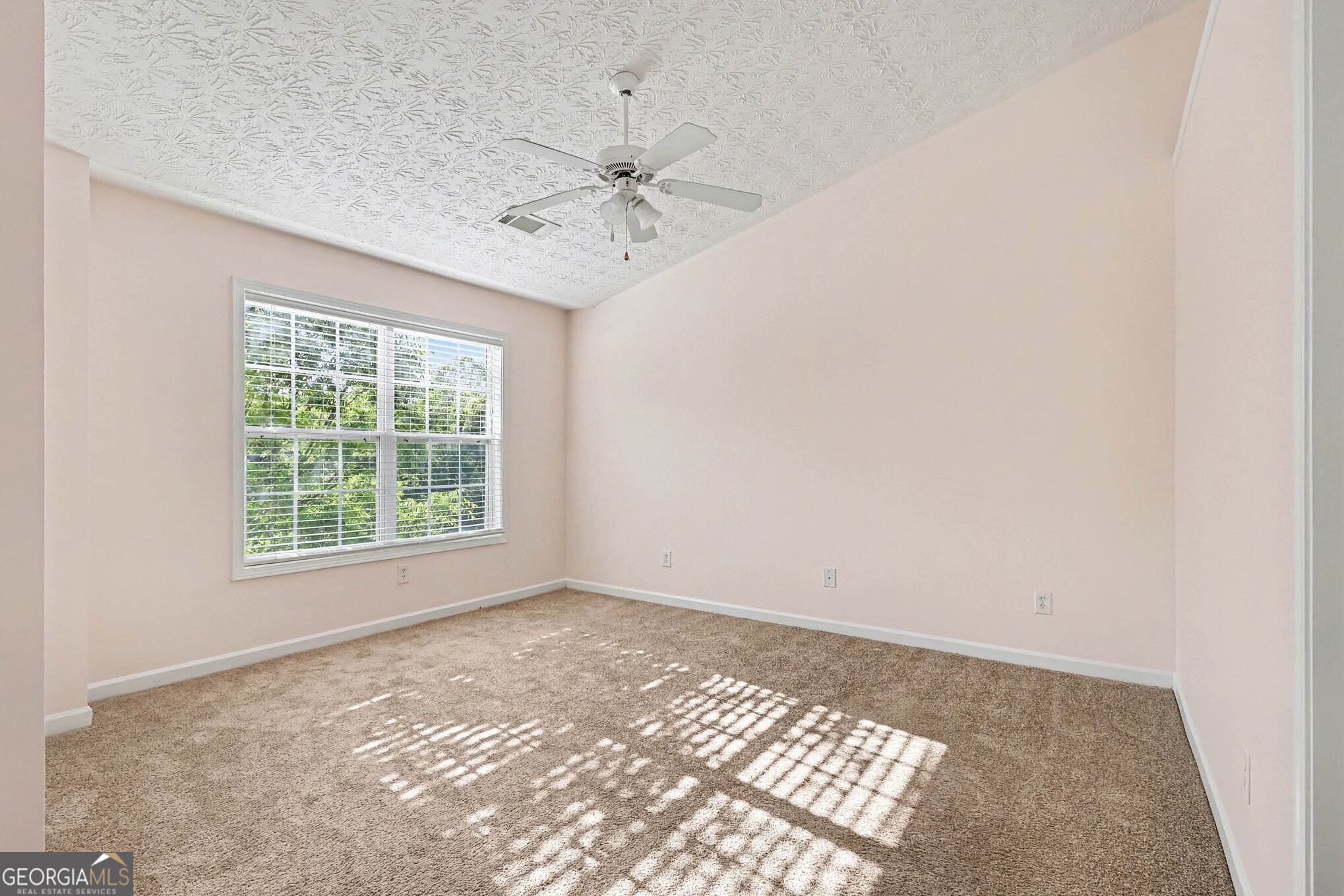 2818 Village Trace