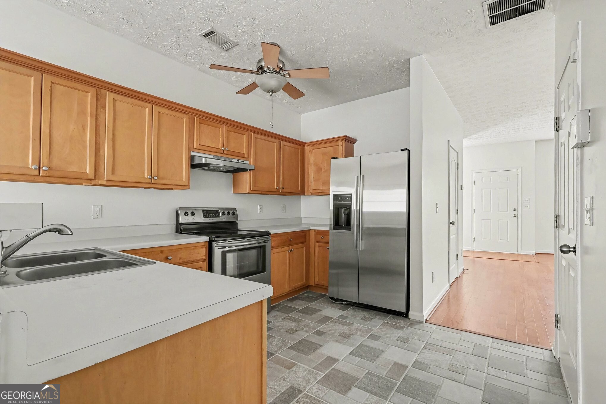 2818 Village Trace