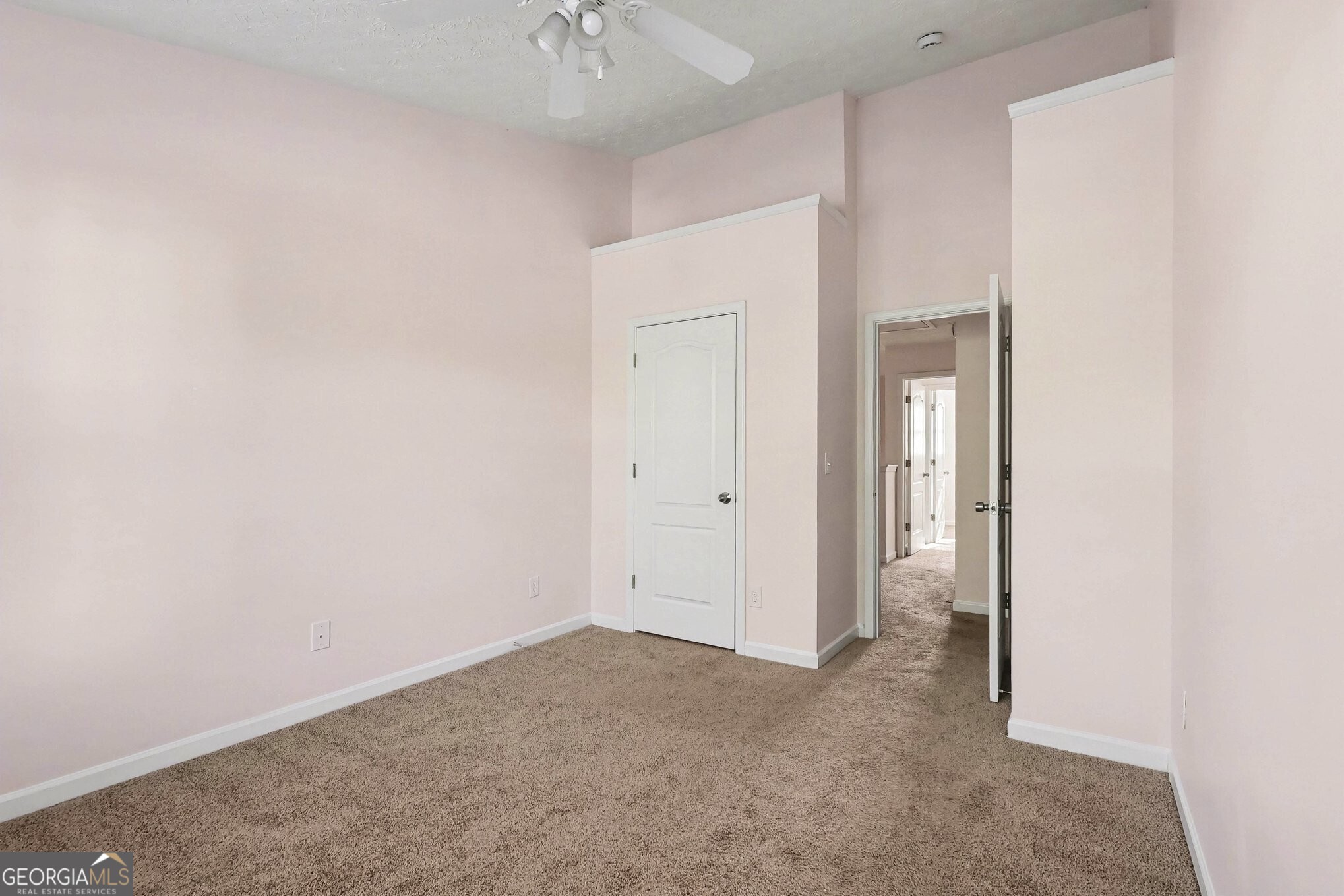 2818 Village Trace
