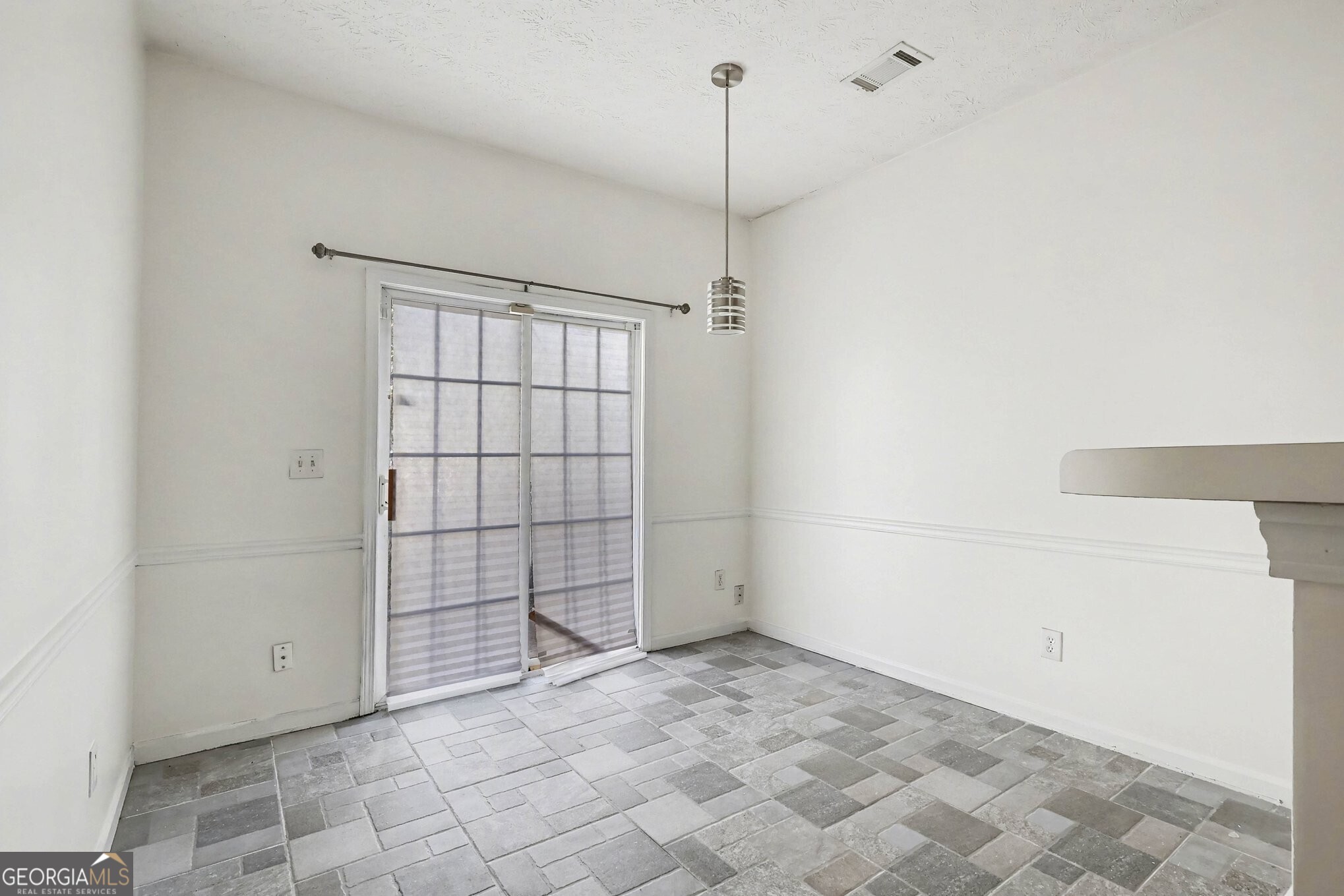 2818 Village Trace